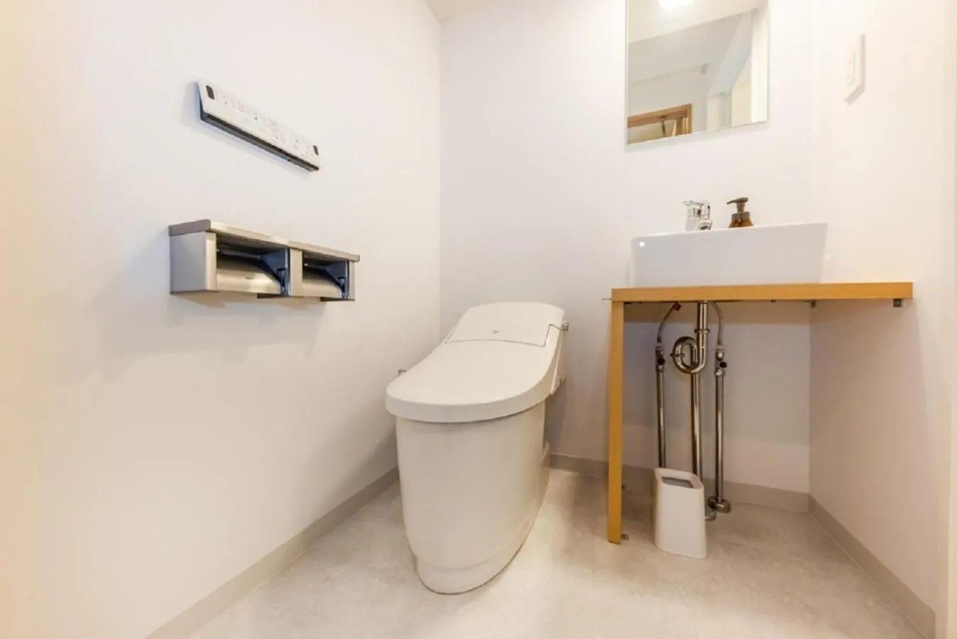 Toilet in HOPETREE Tennoji