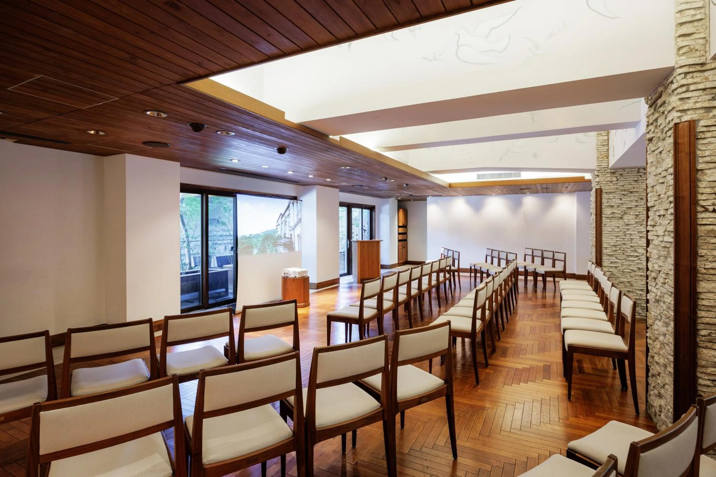 Seating area in Hotel Chourakukan Kyoto Gion 長楽館 京都