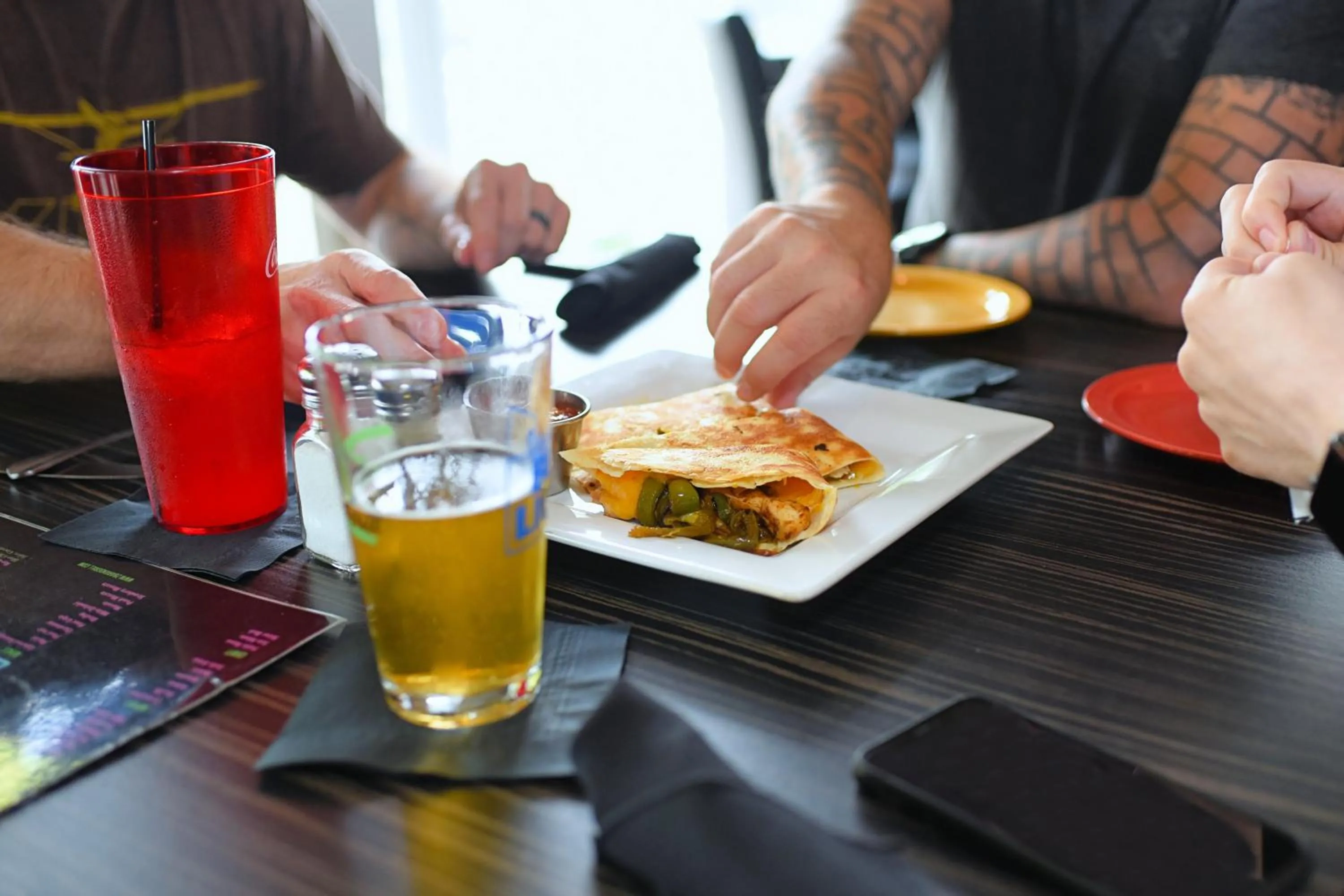 Restaurant/places to eat in Z Loft Extended Stay Hotel