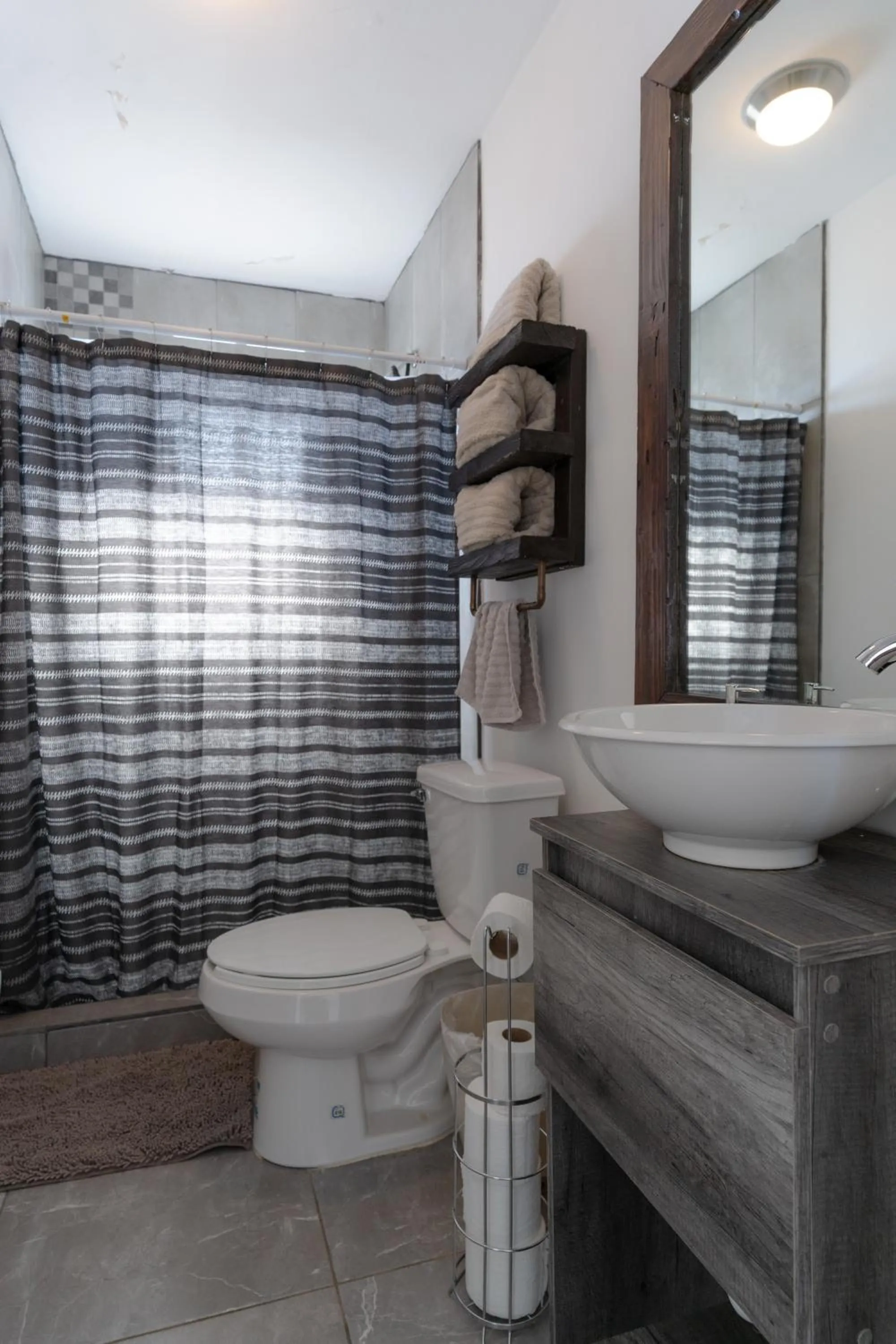 Bathroom in Collins Village Hotel Boutique