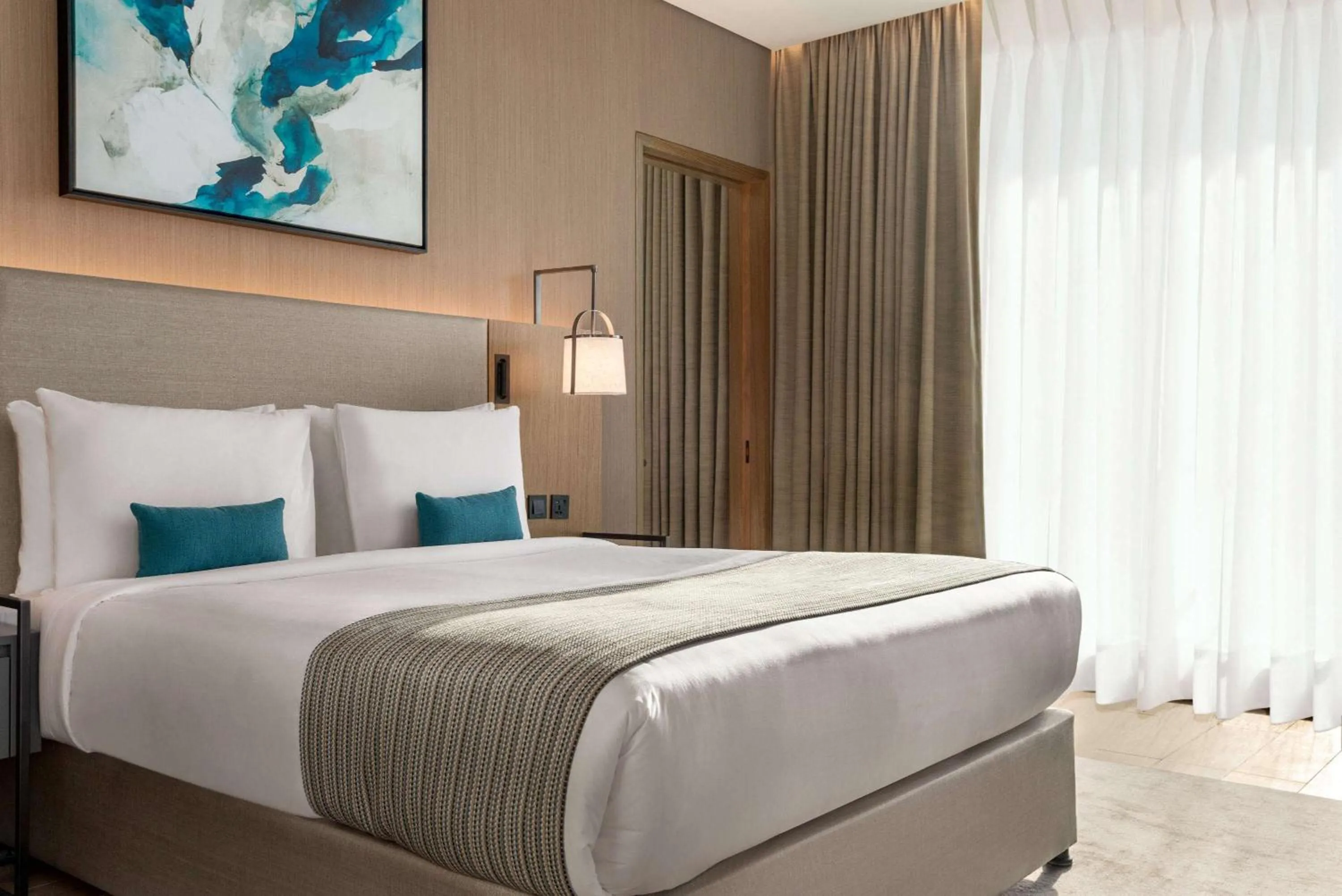 Superior Queen Room with City View - Complimentary Shuttle to Kite Beach, Dubai Mall / Burj Khalifa, 25% off F&B in Days Hotel By Wyndham Dubai Deira