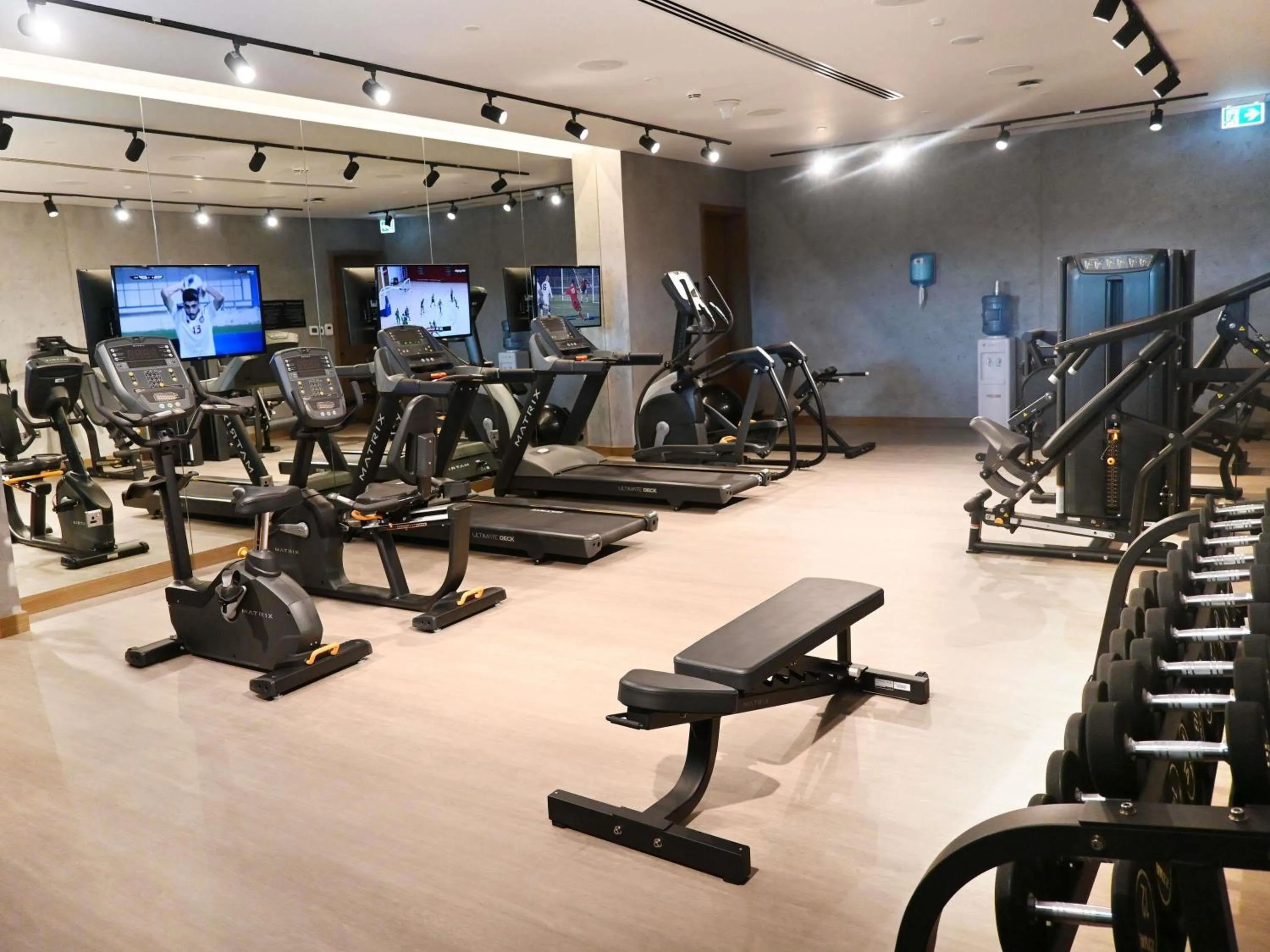 Fitness centre/facilities in Mercure Dubai Gold District