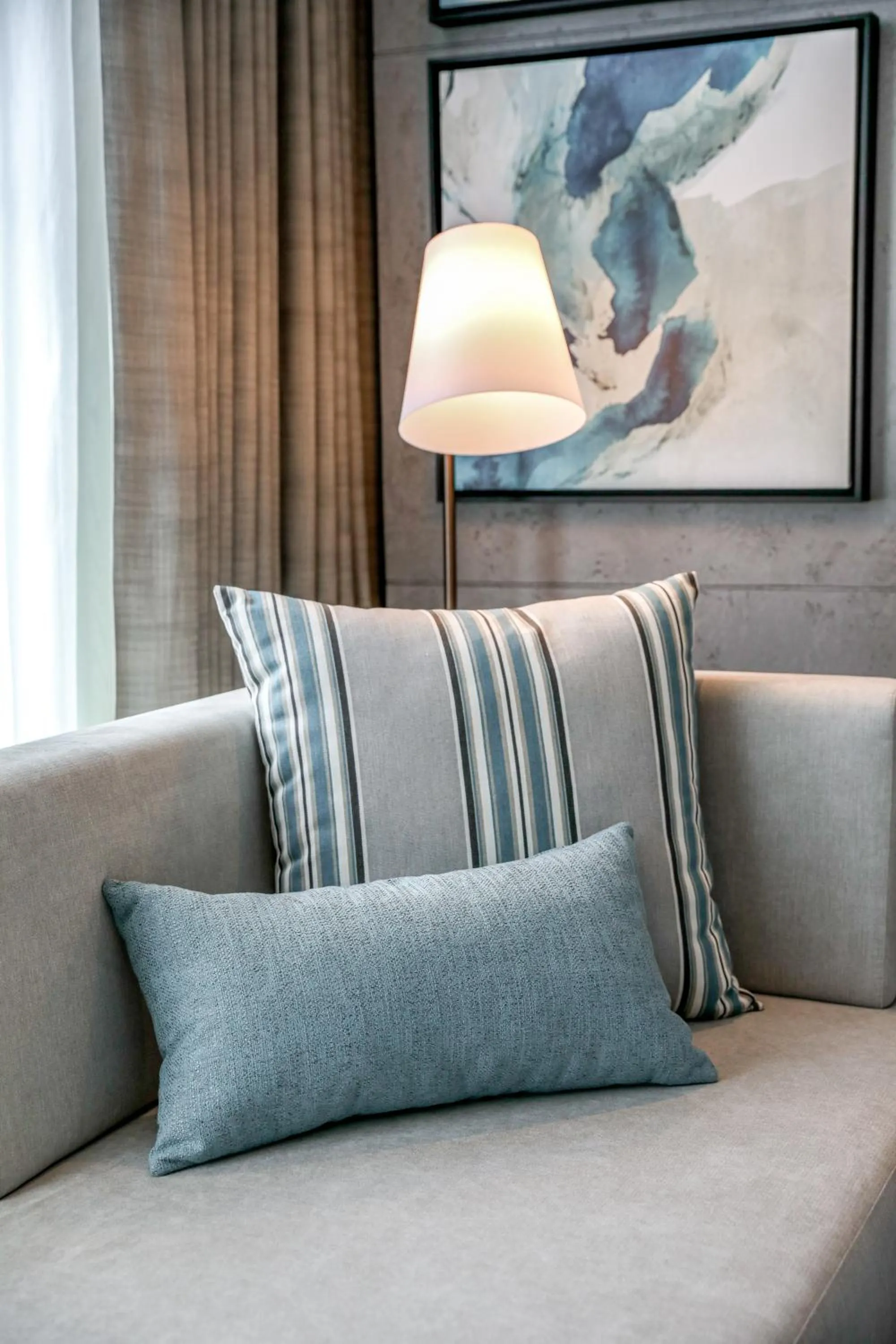 Decorative detail in Mercure Dubai Gold District