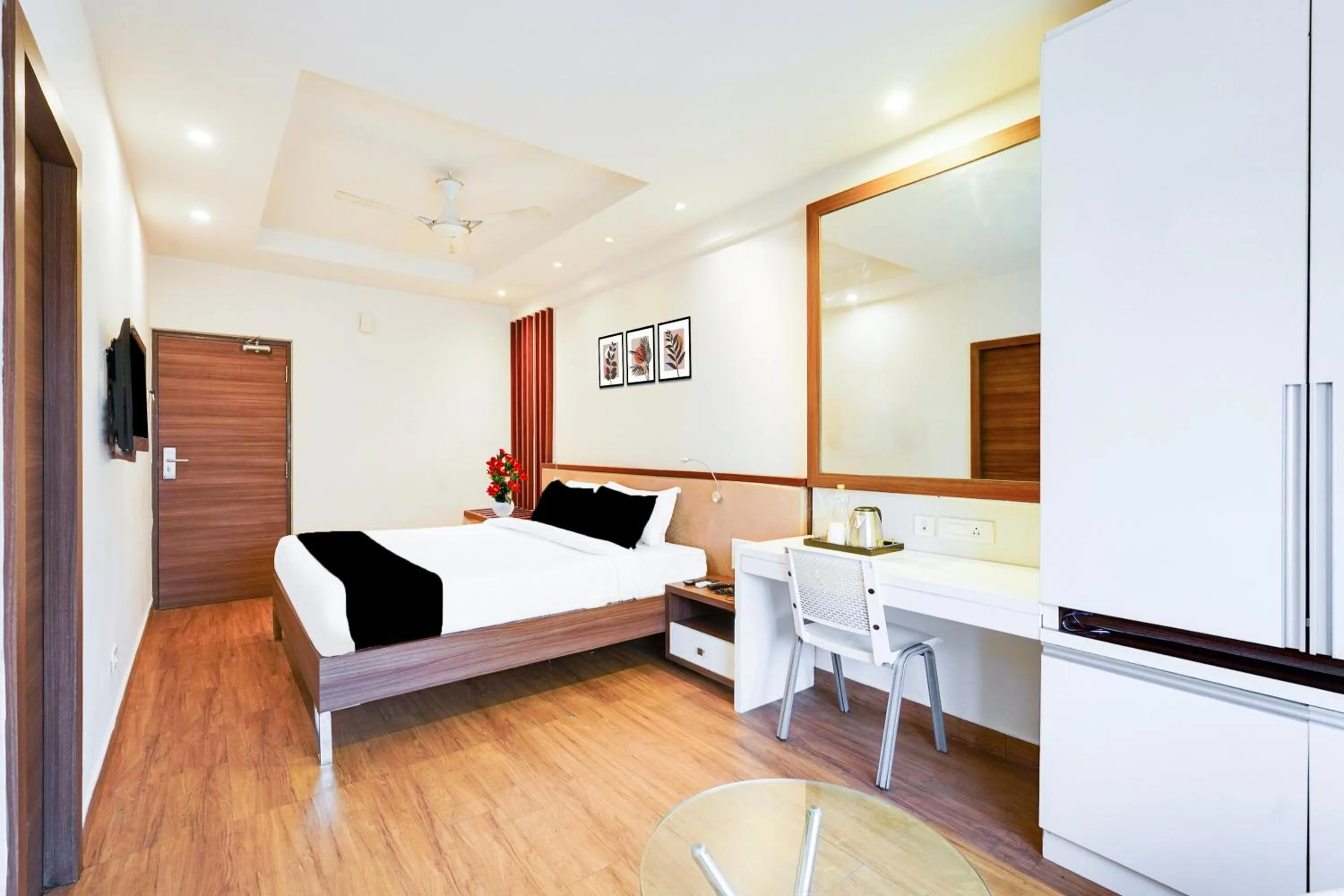 Bedroom, Bed in Townhouse Oak Kodambakkam Formerly Cine City