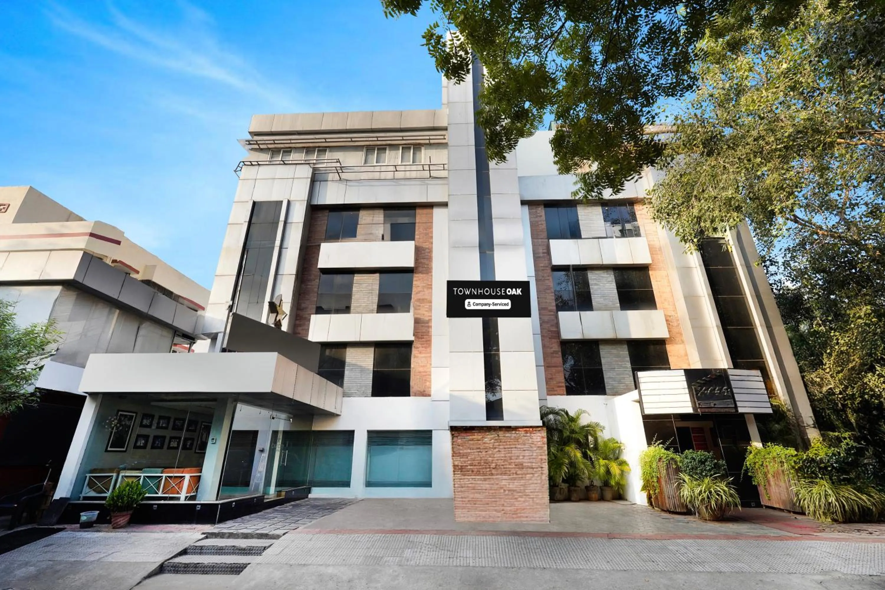 Facade/entrance in Townhouse Oak Kodambakkam Formerly Cine City