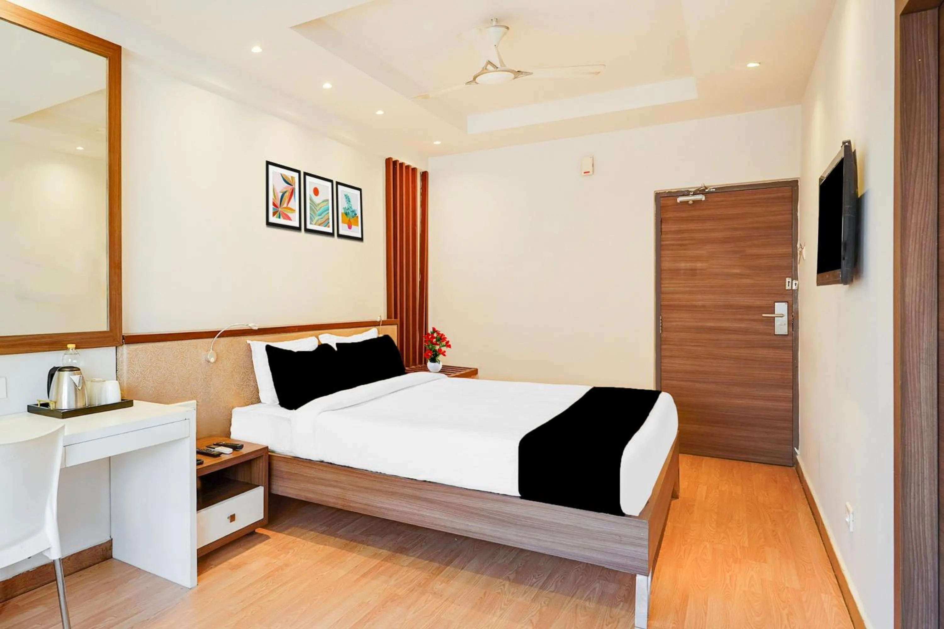 Bedroom, Bed in Townhouse Oak Kodambakkam Formerly Cine City