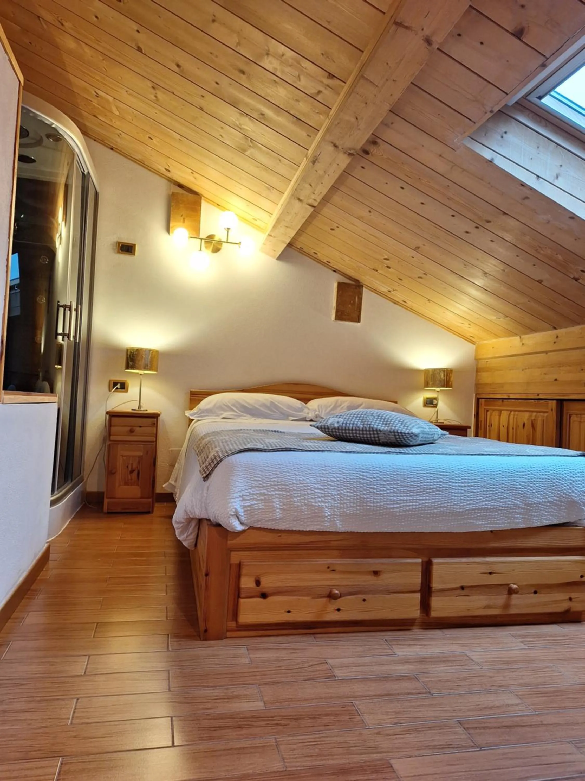 Bed in B&B La Soldanella