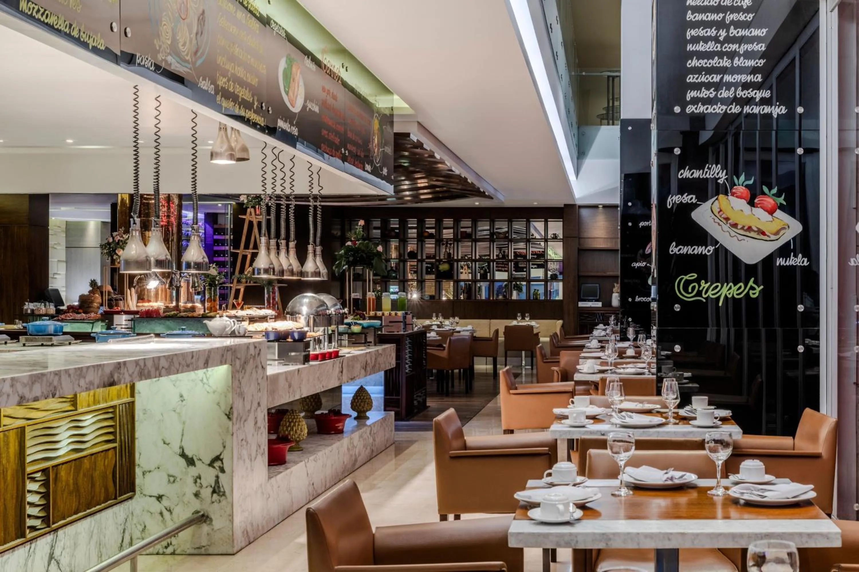 Restaurant/places to eat in Cali Marriott Hotel