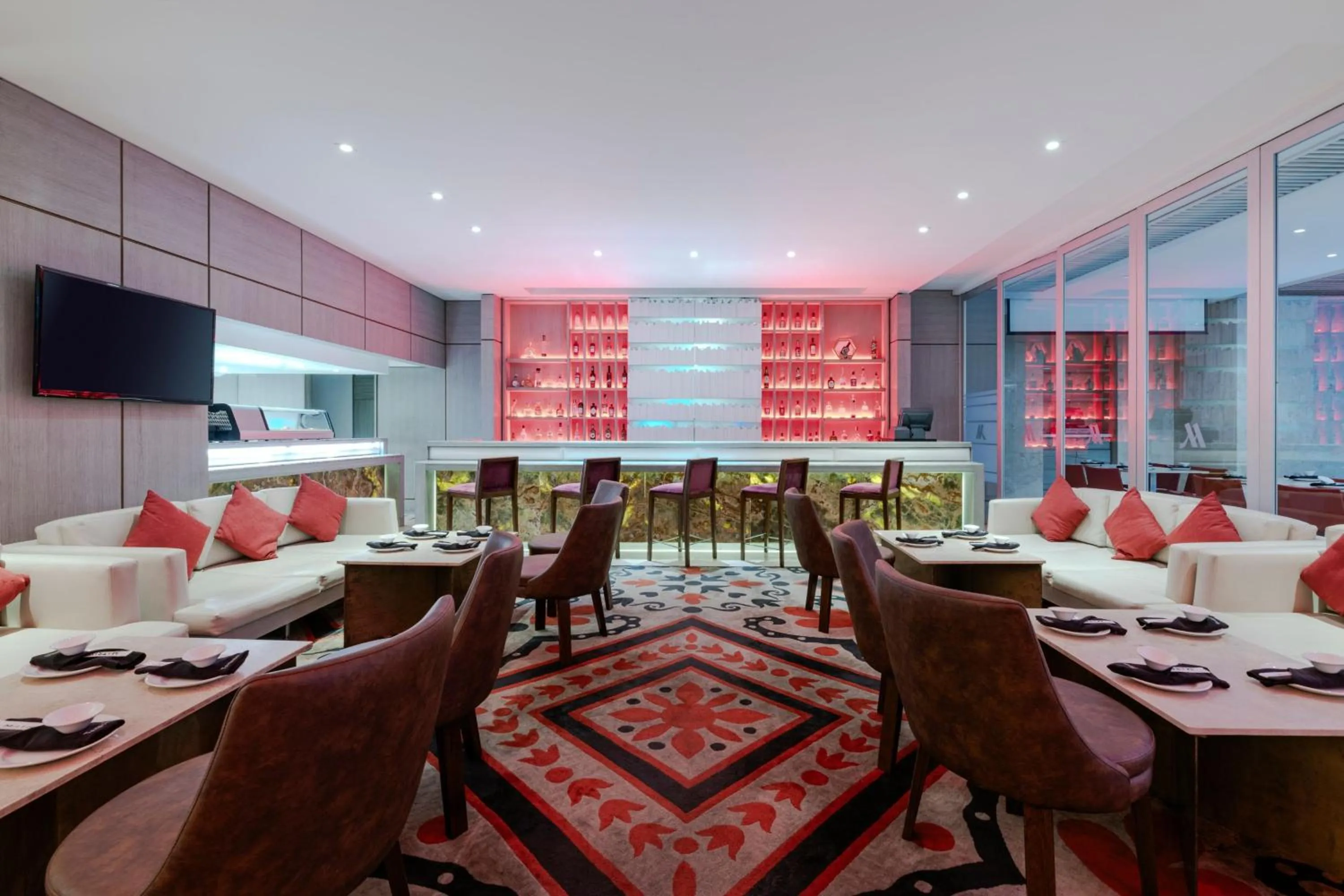 Restaurant/places to eat in Cali Marriott Hotel