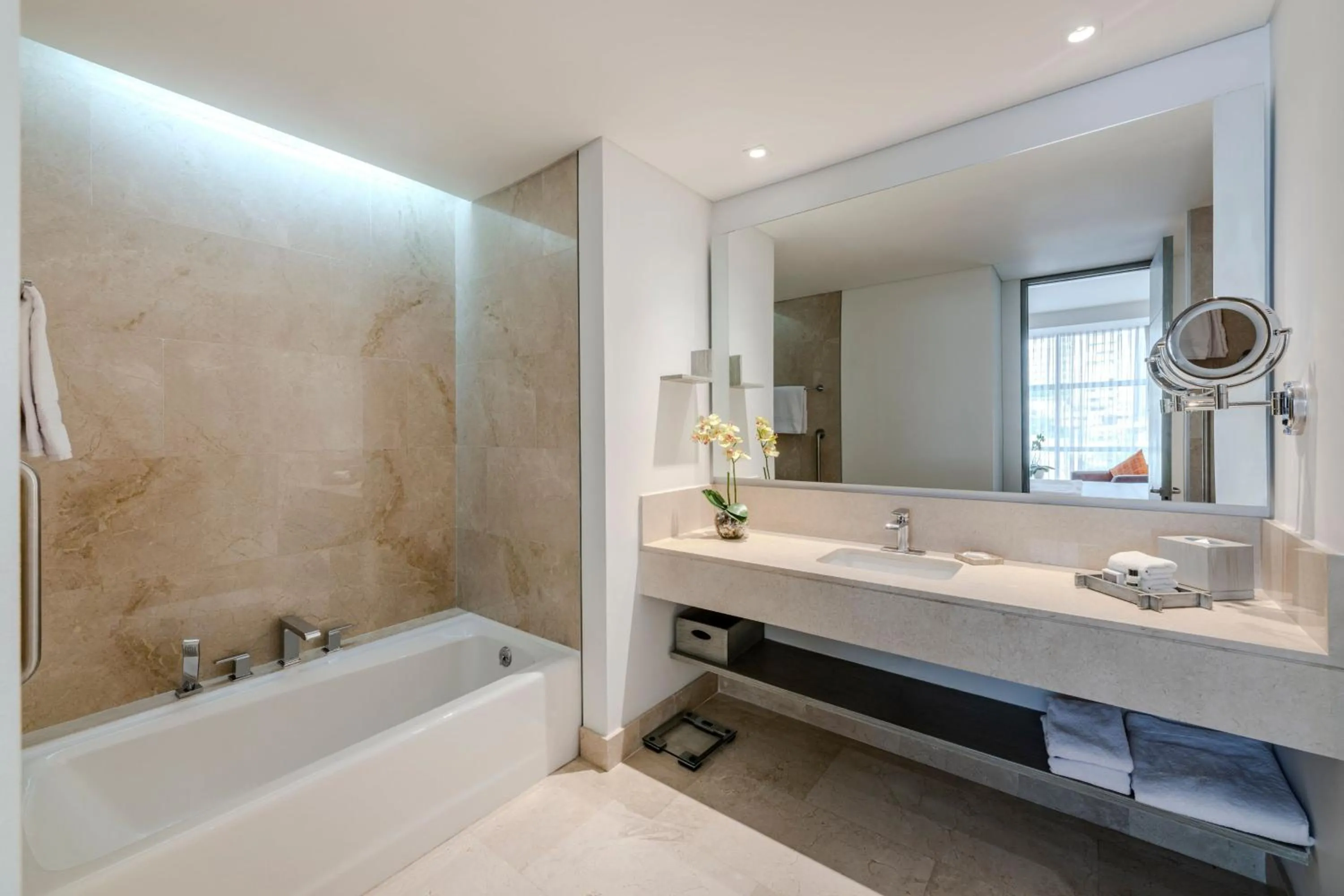 Bathroom in Cali Marriott Hotel