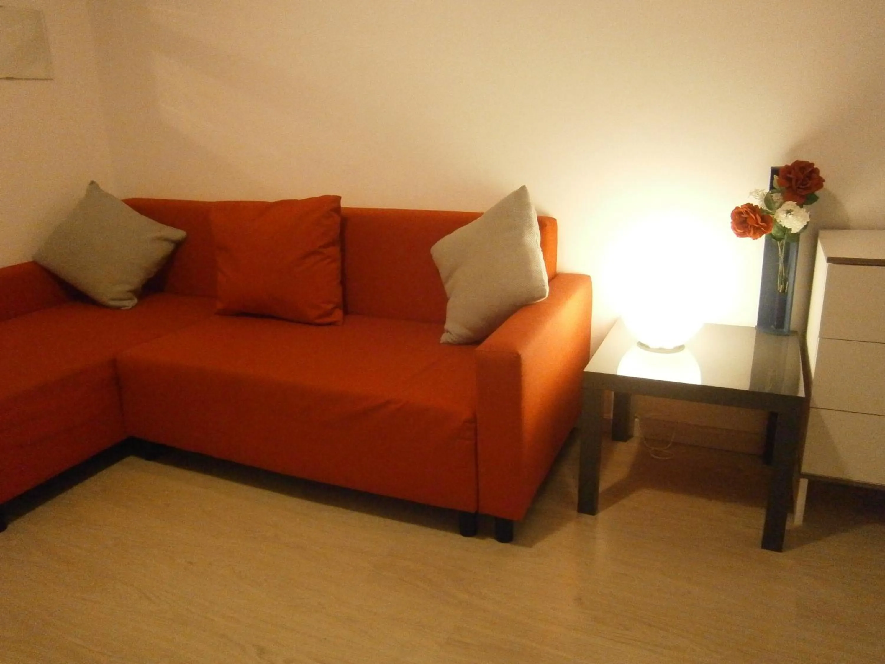 Photo of the whole room in Marbel Apartments