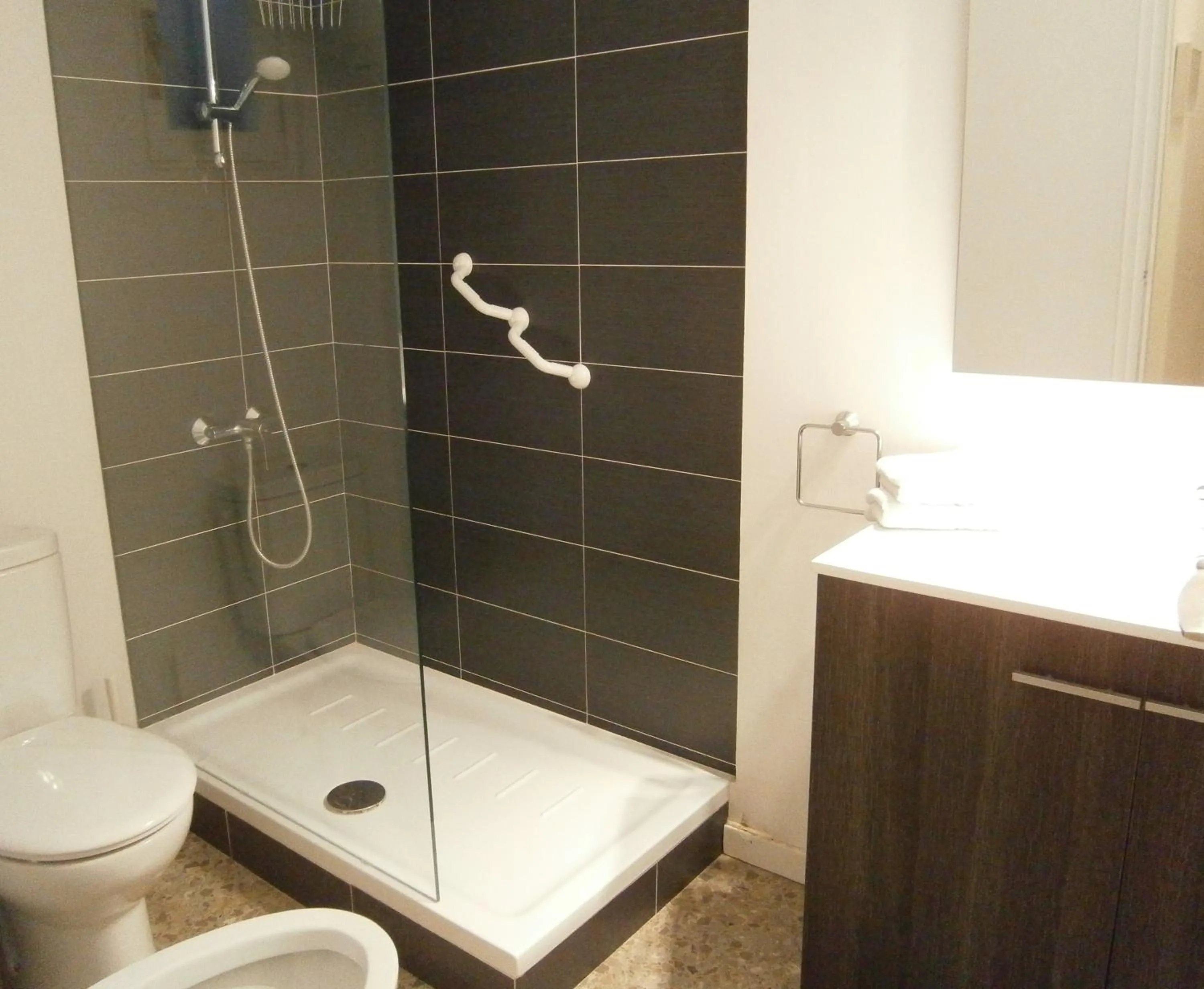 Shower in Marbel Apartments