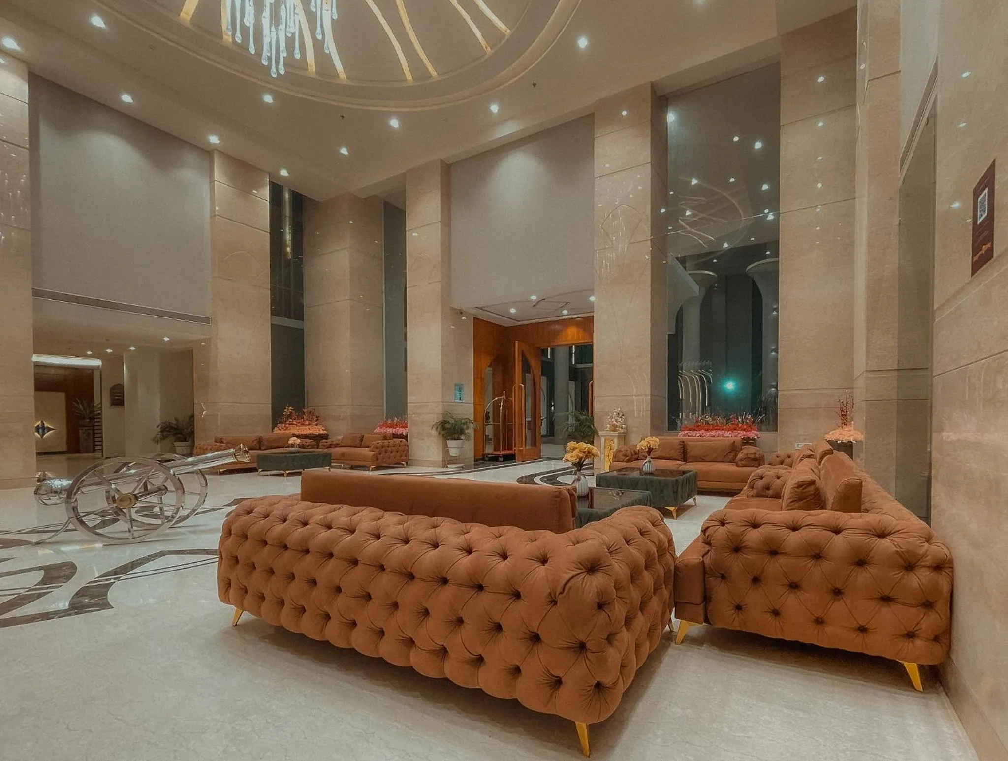 Lobby or reception in Royal Orbit