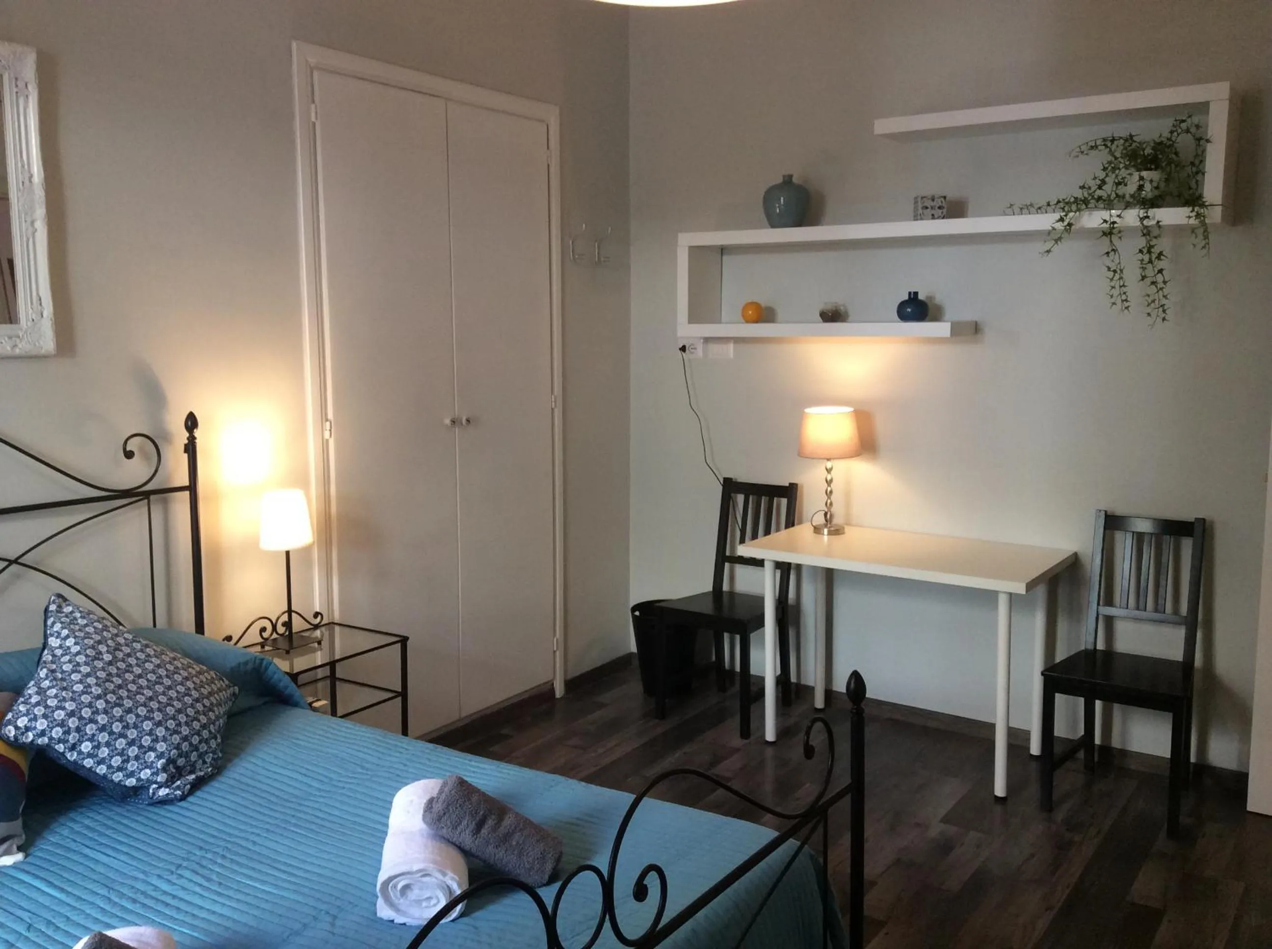 Decorative detail, Bed in Luiza Vatican House