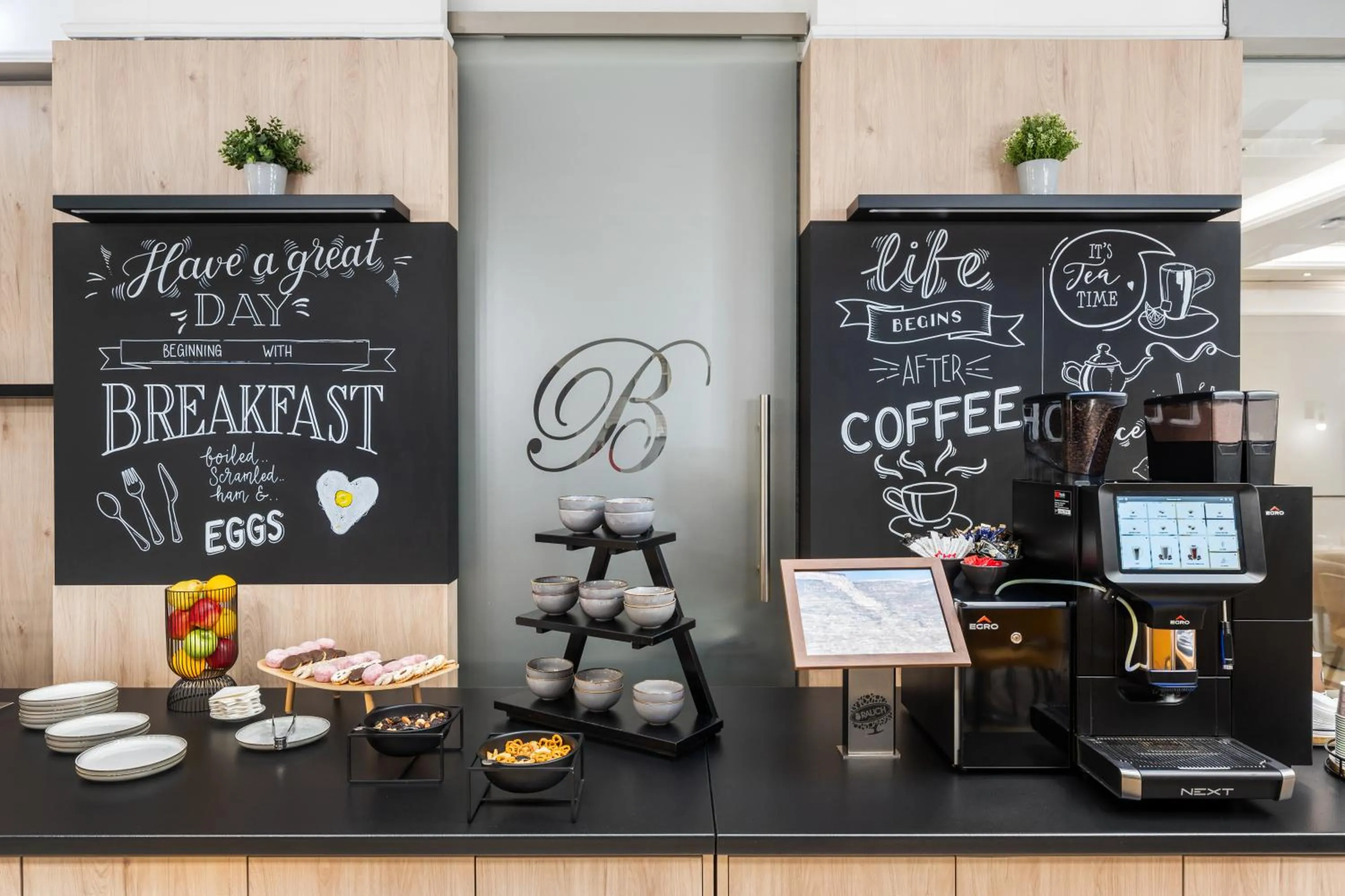 Dining area in Hotel Bristol Budapest
