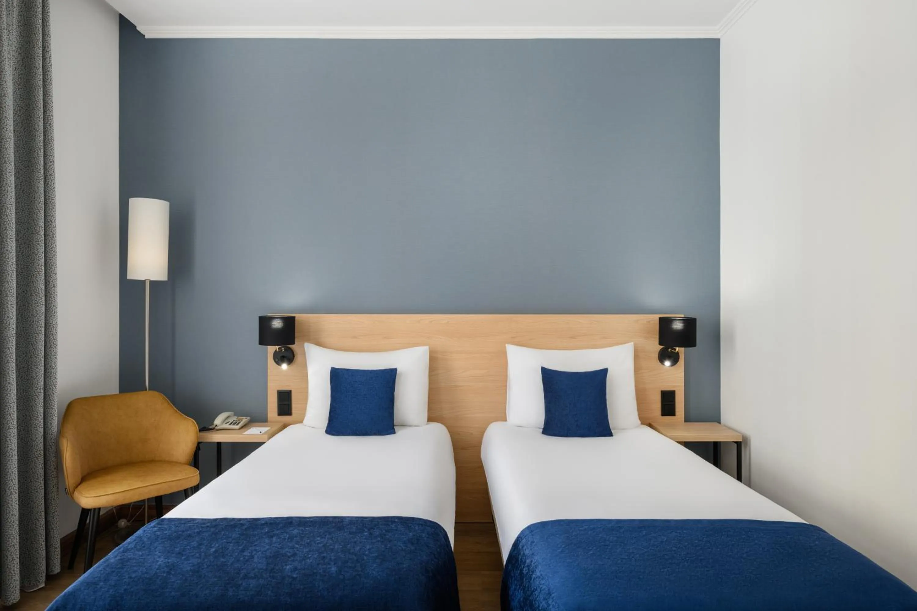 Bed in Hotel Bristol Budapest