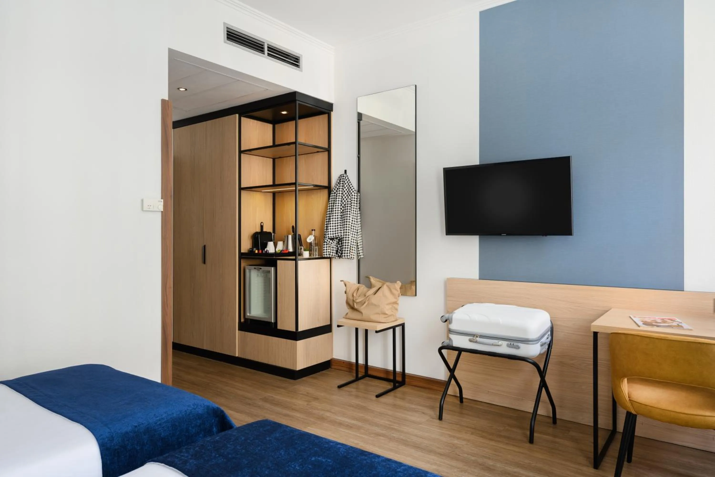 Bed in Hotel Bristol Budapest