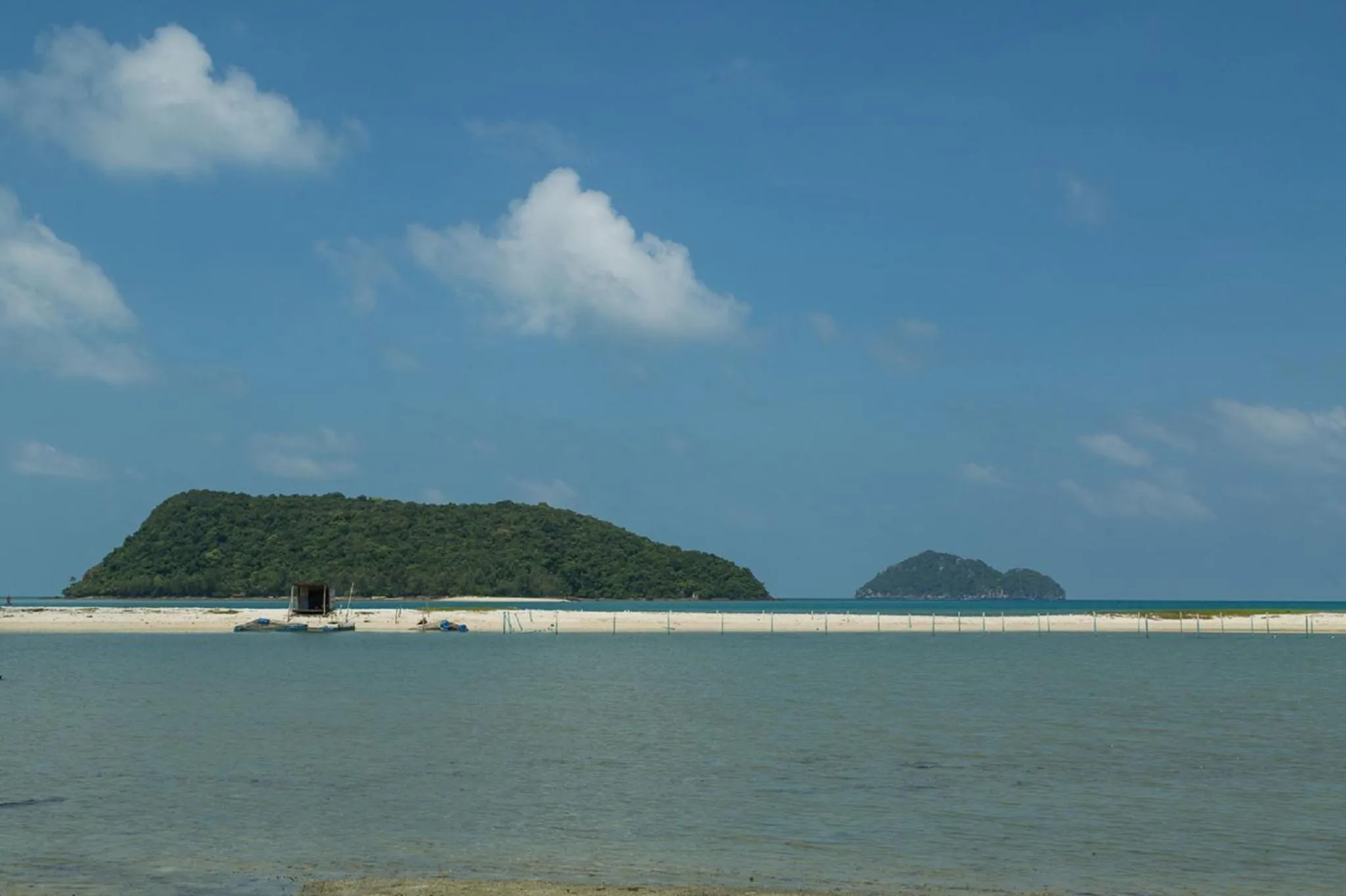 Beach in Angkana Bungalows adults only