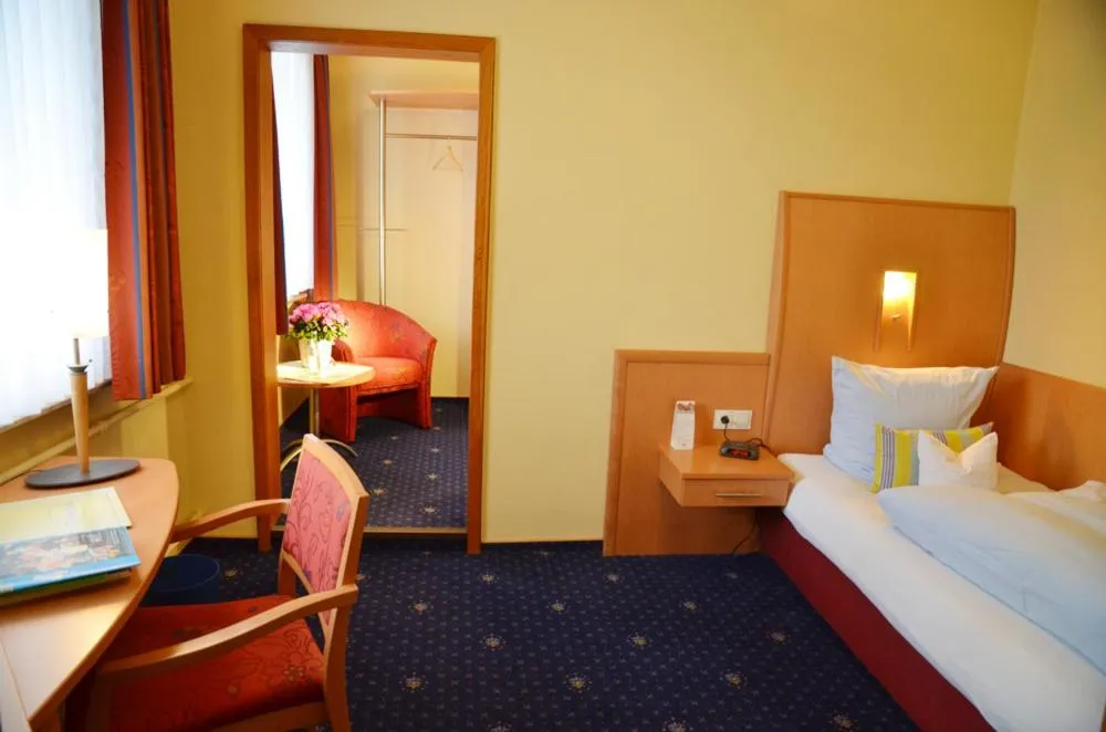 Decorative detail, Bed in Tannenheim