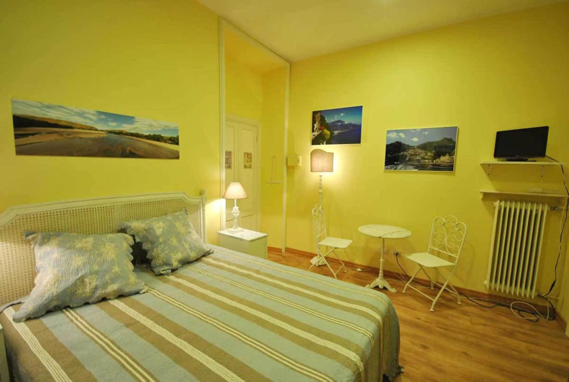 Decorative detail in Domus Ripetta