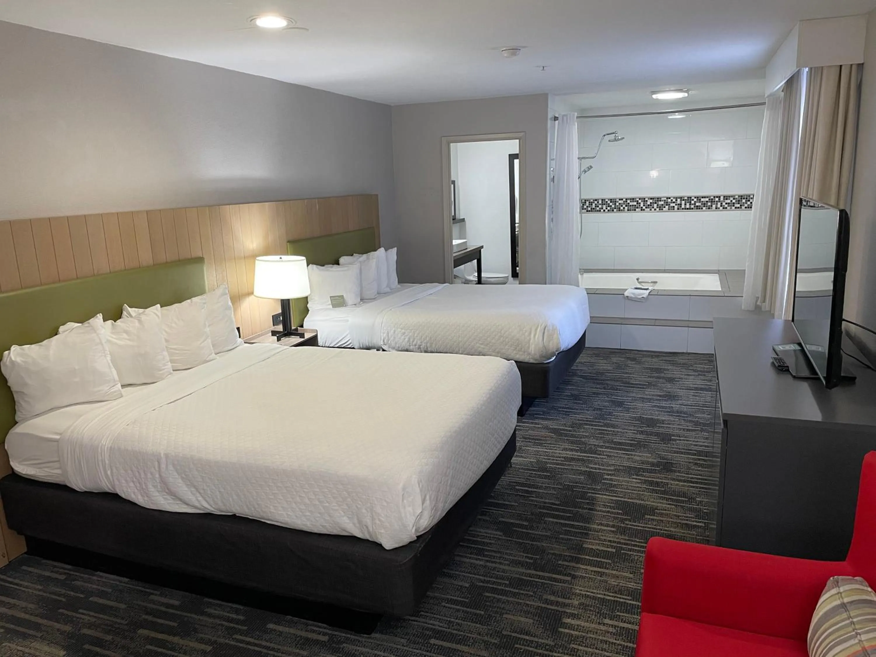 Photo of the whole room, Bed in Country Inn & Suites by Radisson, Bakersfield, CA