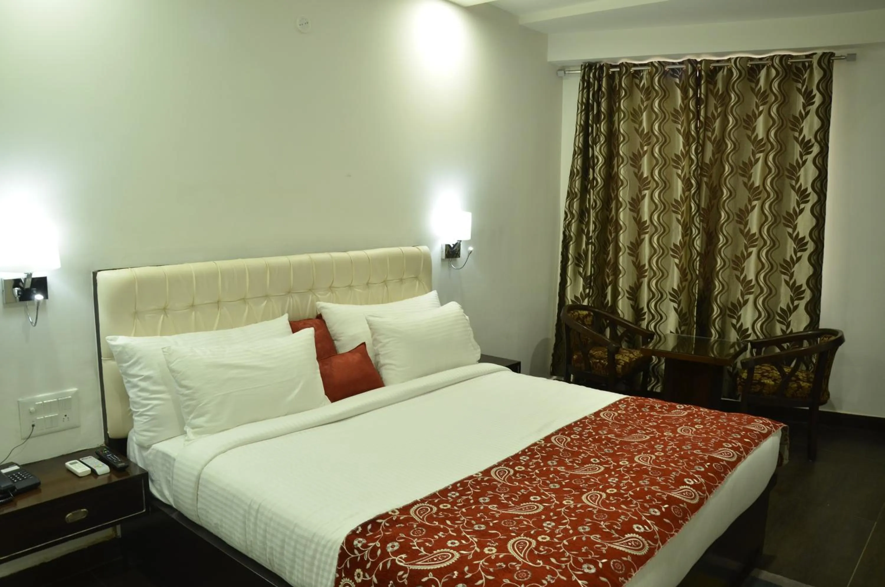 Bedroom, Bed in Hotel Samovar by Goyal Hoteleirs