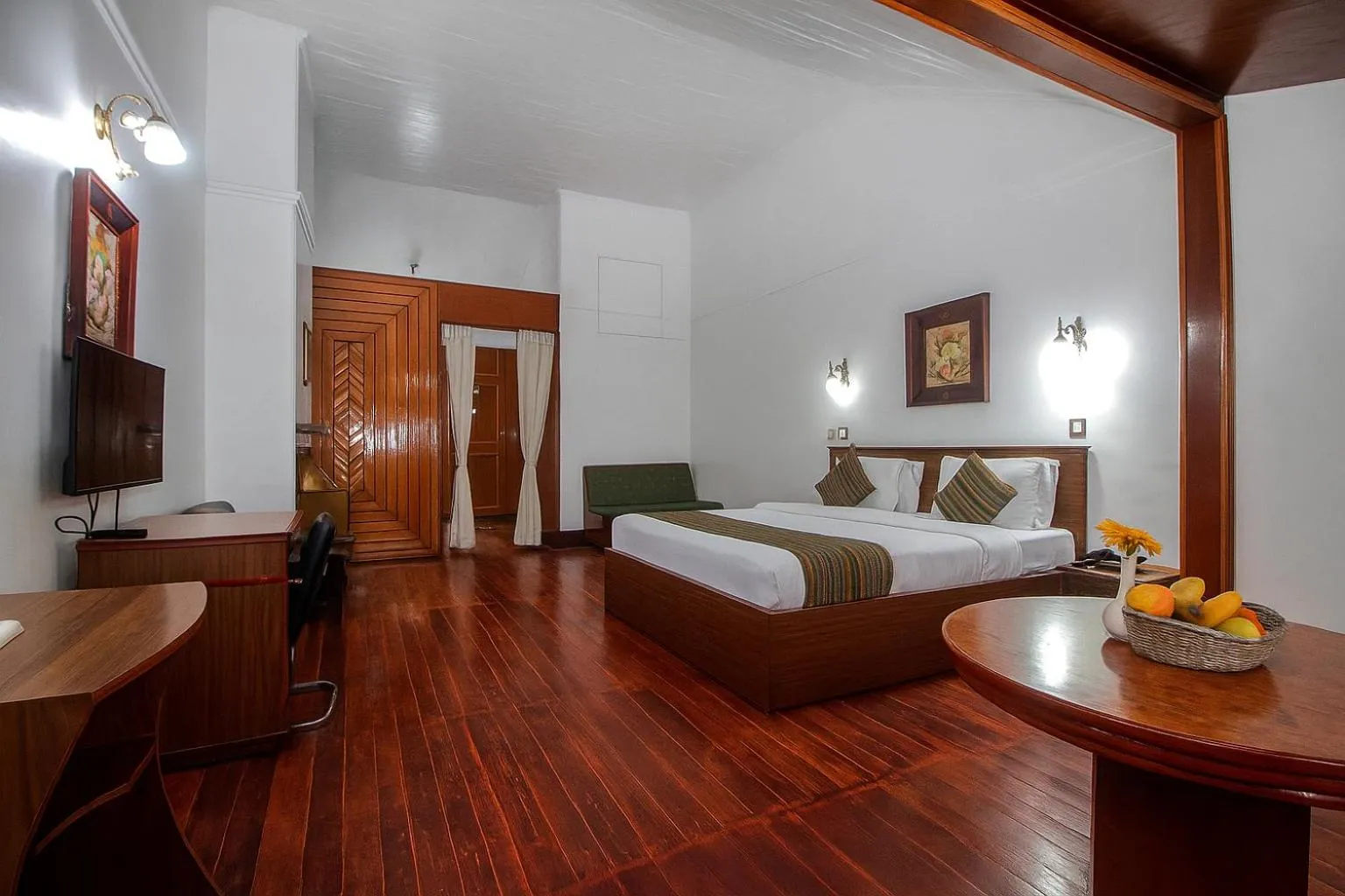 Bedroom in Central Heritage Resort & Spa Formerly Fortune ITC Resort