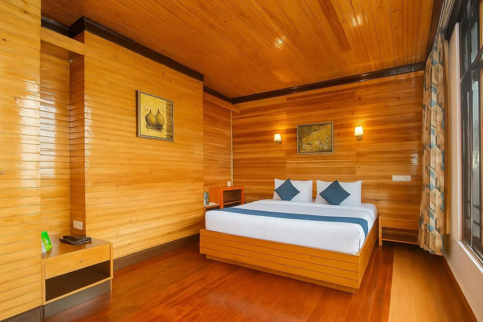 Bedroom in Central Heritage Resort & Spa Formerly Fortune ITC Resort