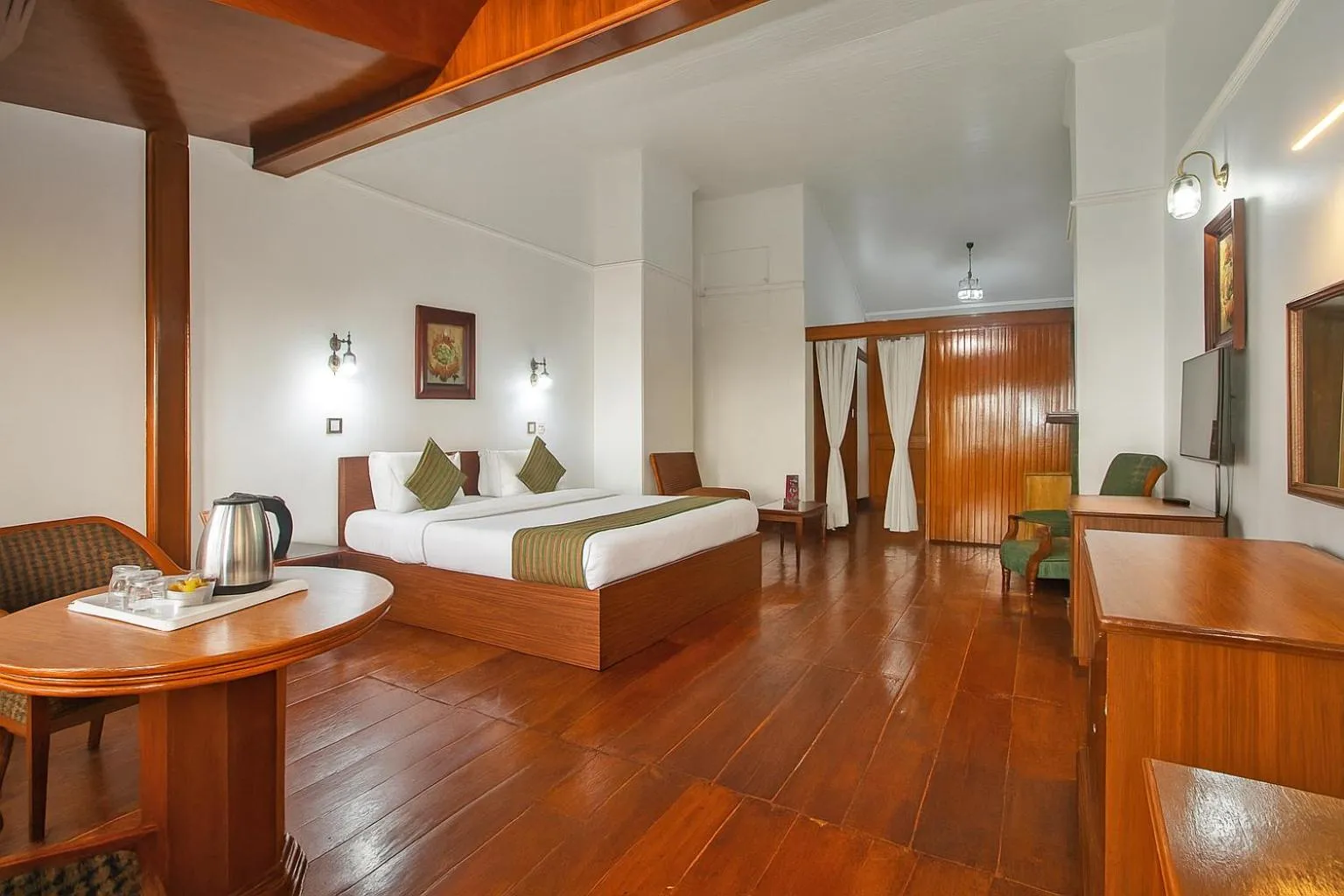 Bedroom in Central Heritage Resort & Spa Formerly Fortune ITC Resort