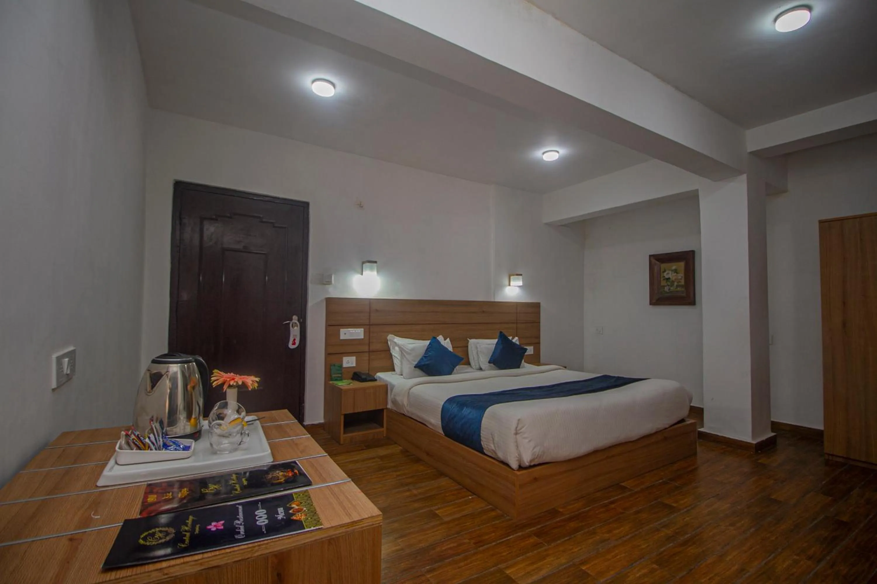 Bed in Central Heritage Resort & Spa Formerly Fortune ITC Resort