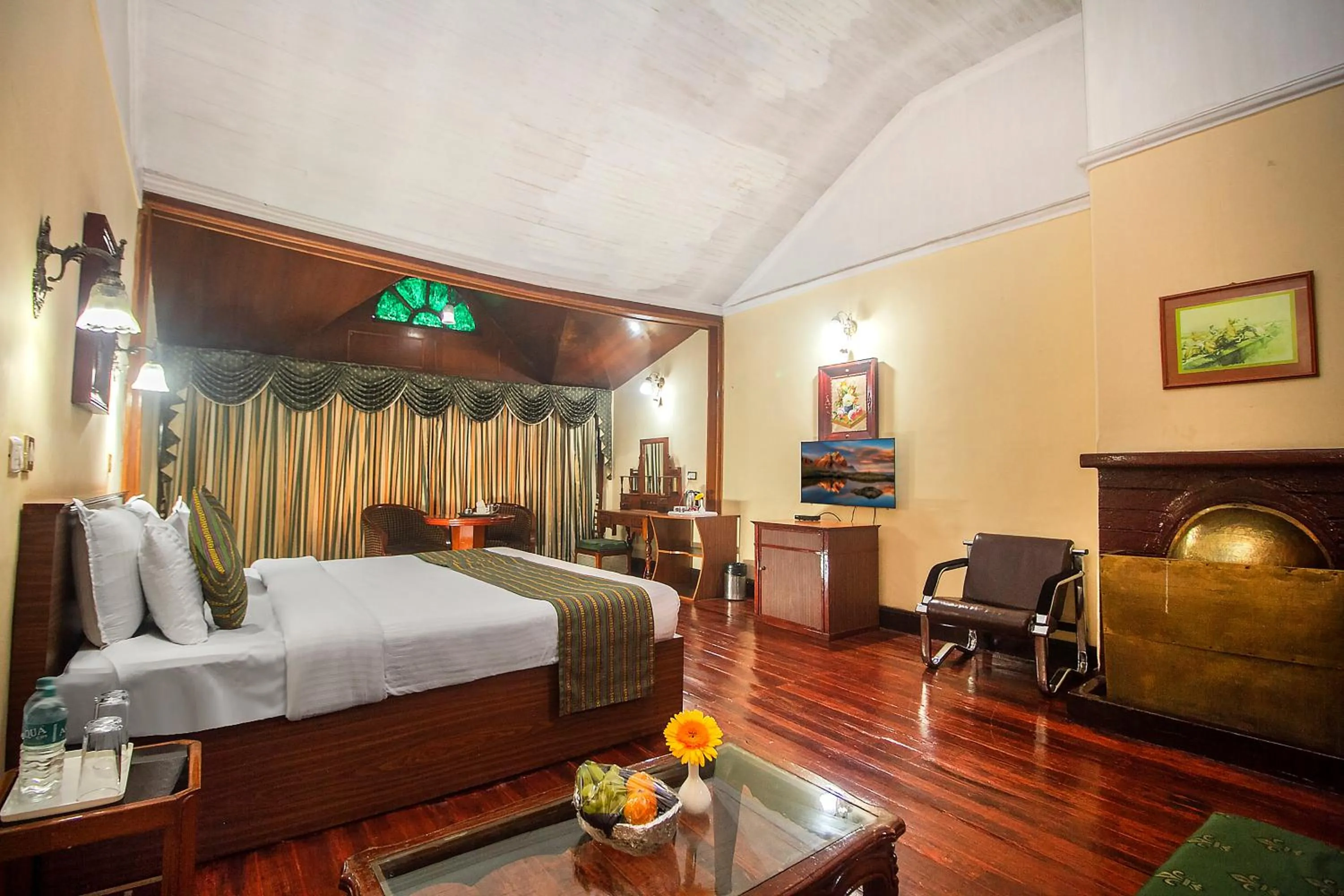 Bedroom in Central Heritage Resort & Spa Formerly Fortune ITC Resort