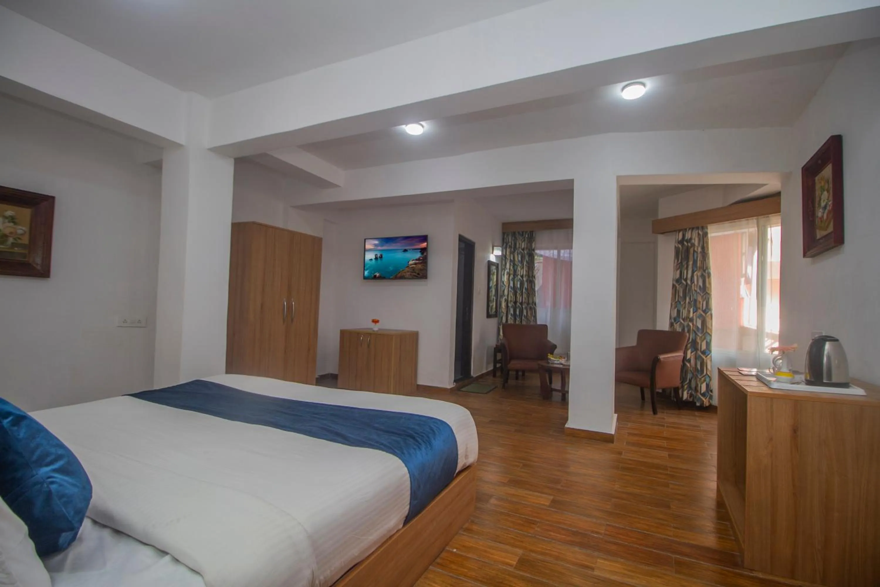 Bed in Central Heritage Resort & Spa Formerly Fortune ITC Resort