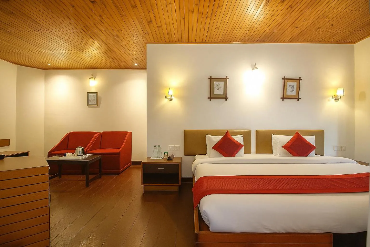 Bed in Central Heritage Resort & Spa Formerly Fortune ITC Resort