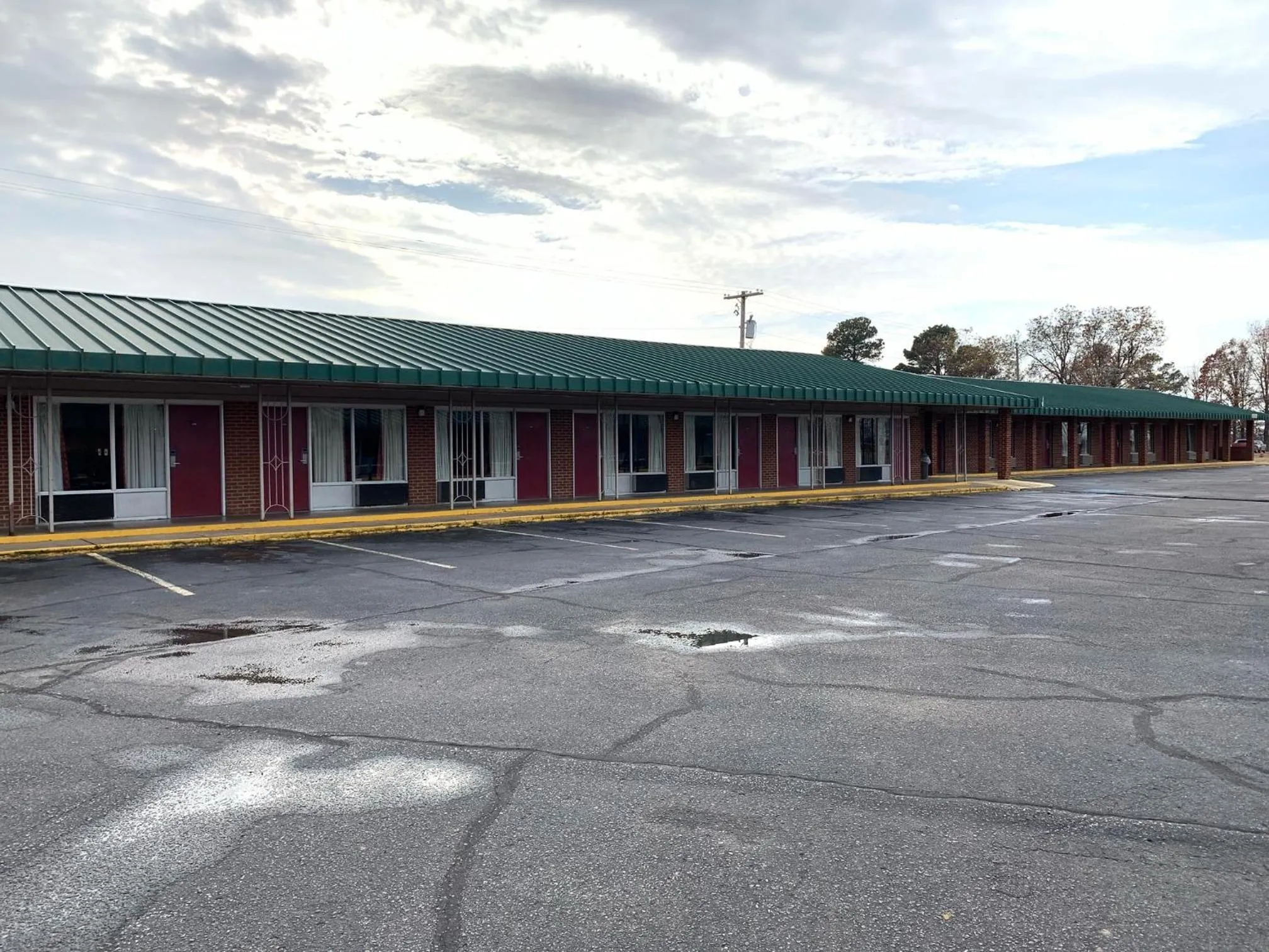 Coachman's Inn Motel