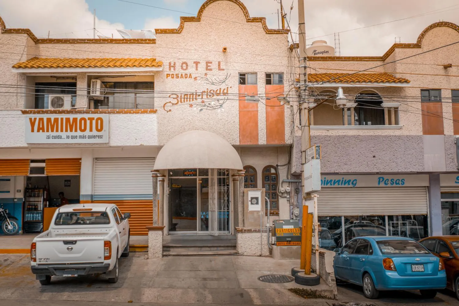 Property building in PENINSULA STAYS Executive Hotel