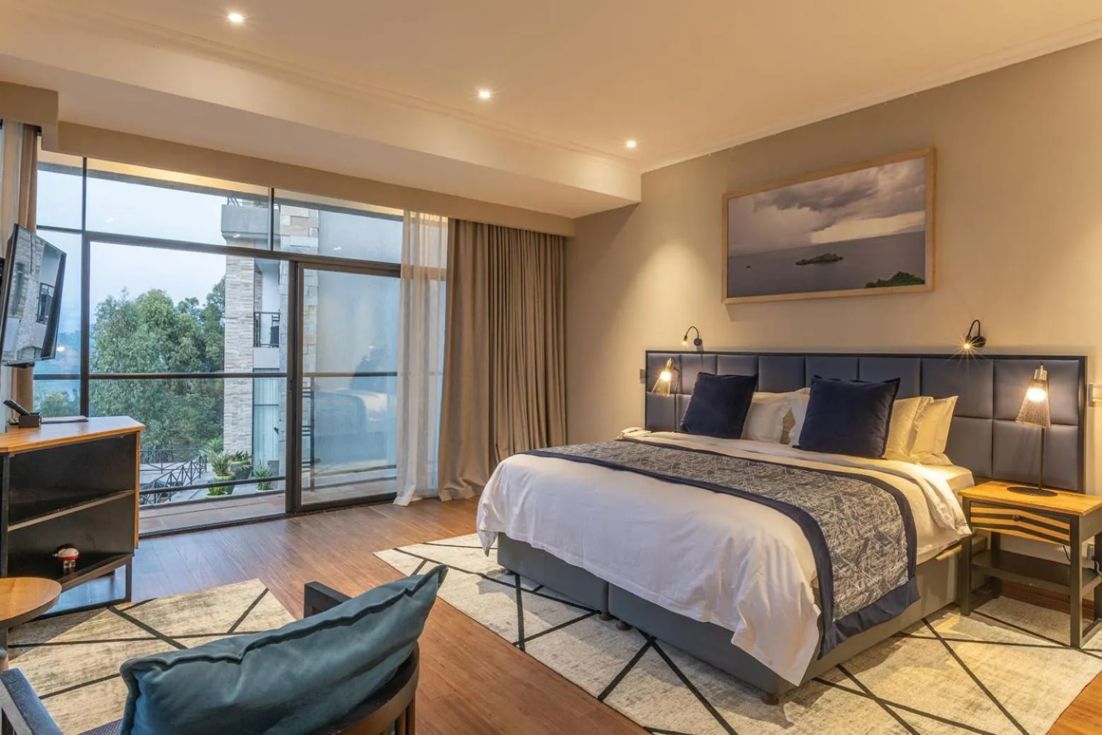 Bed in CLEO LAKE KIVU HOTEL