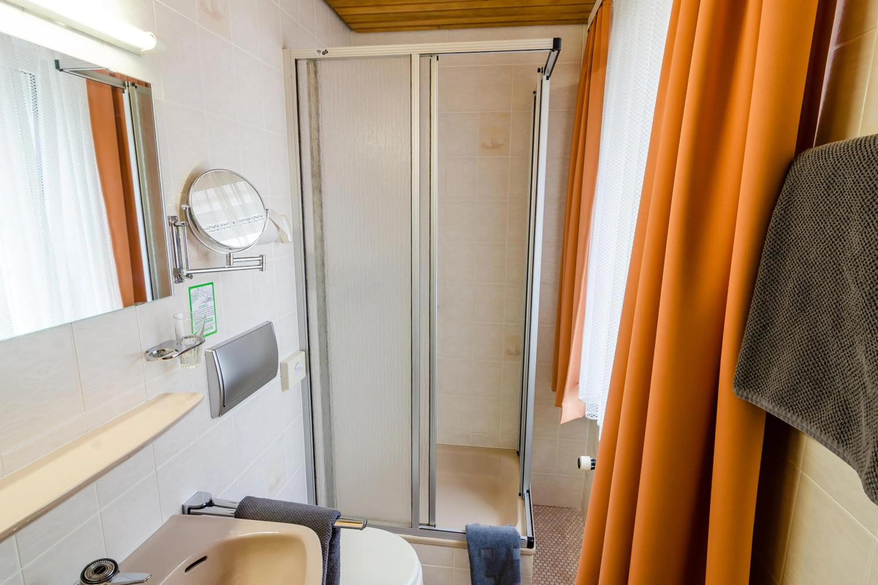 Bathroom in Altstadthotel Wienecke