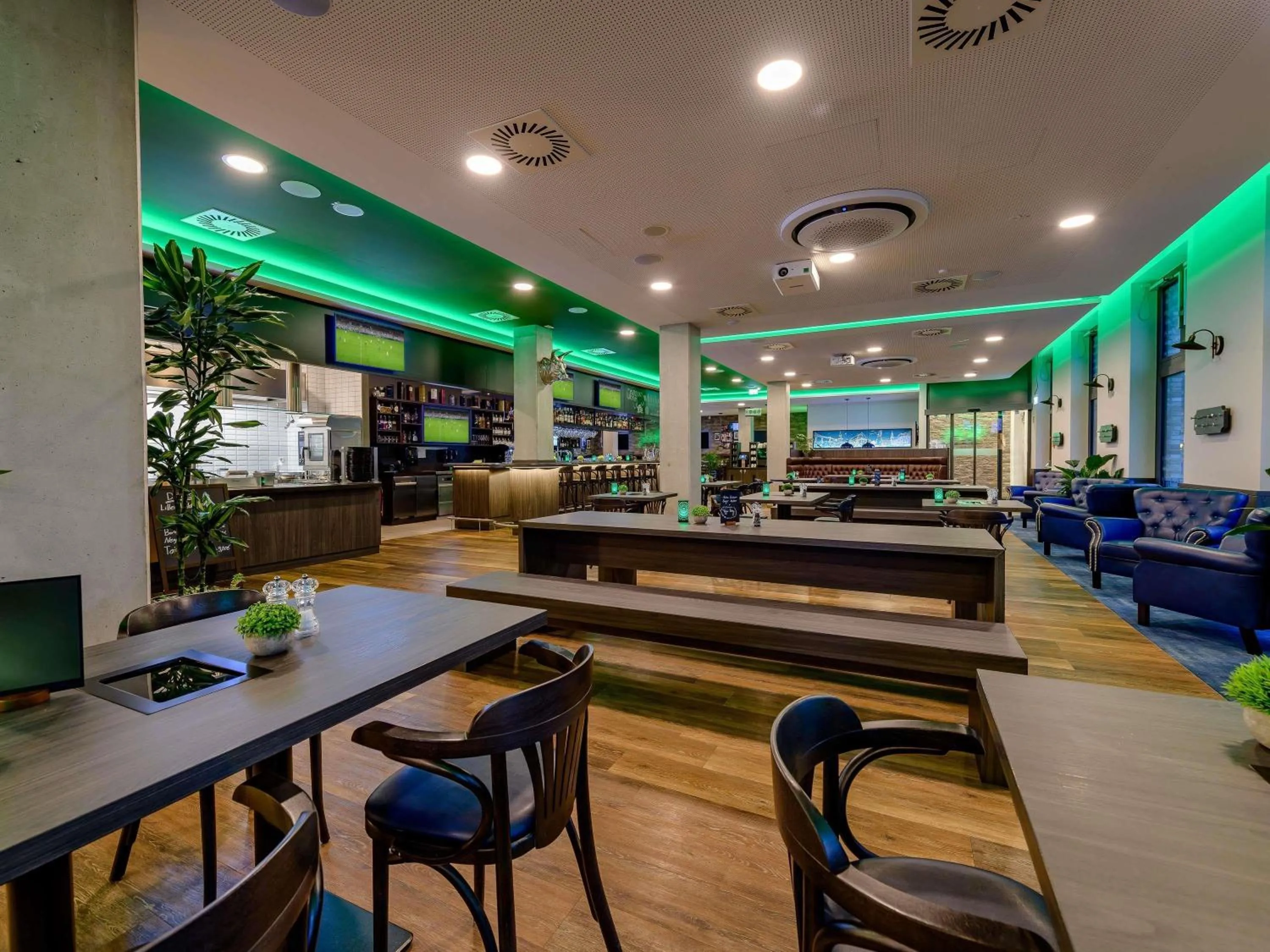 Restaurant/places to eat in ibis Styles Kiel City