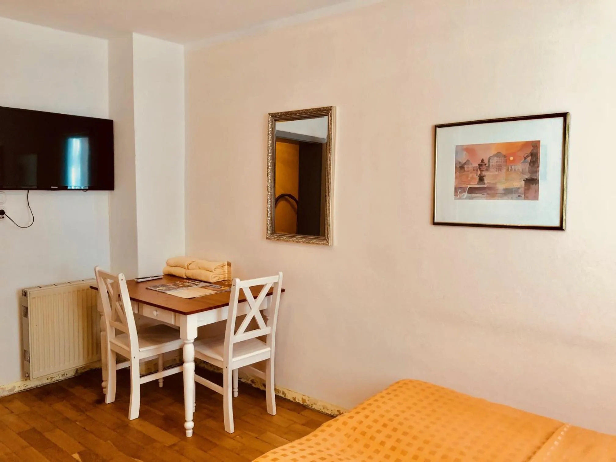 Photo of the whole room in Hotel Mariahilf München