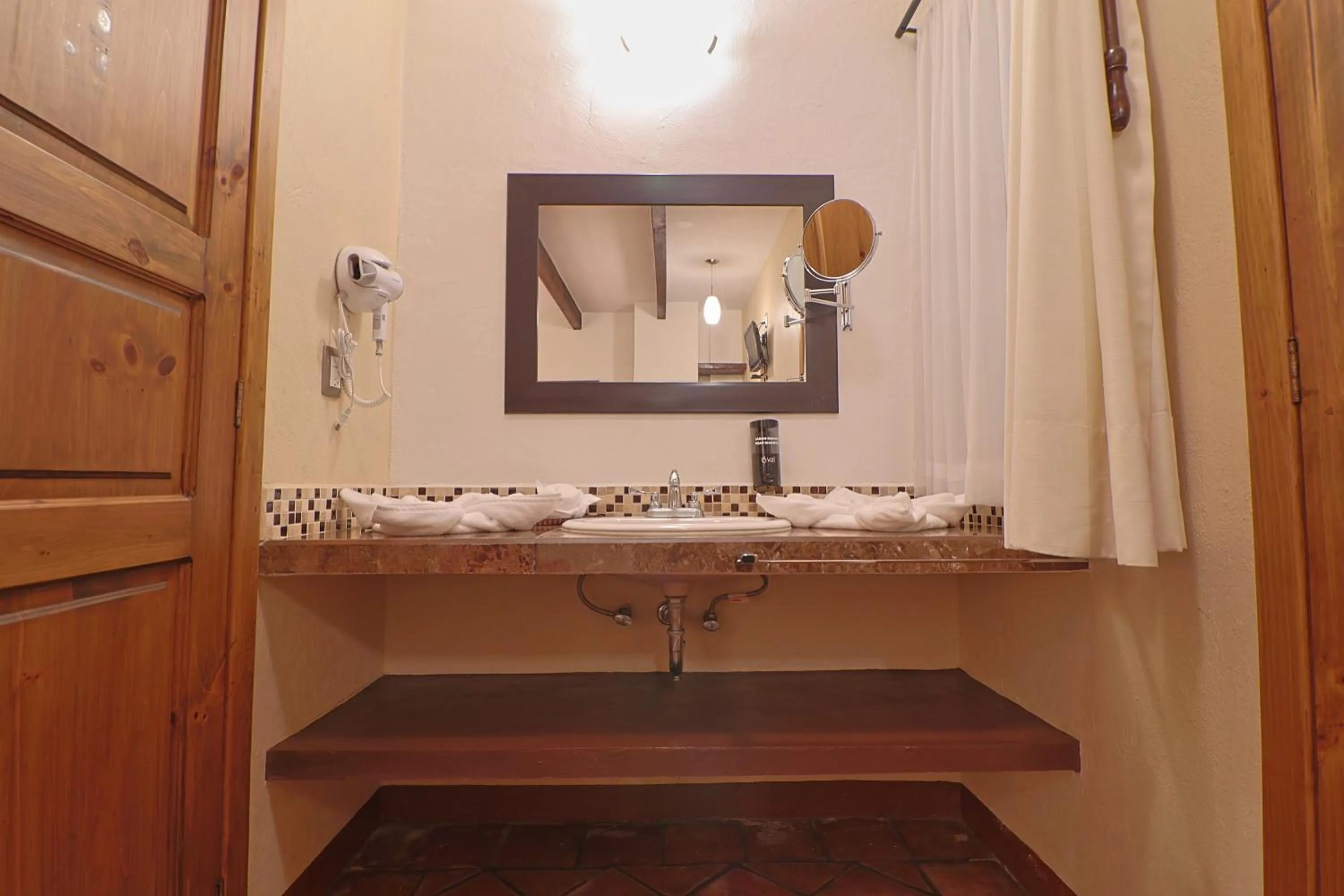 Bathroom in Hotel El Zaguán Histórico