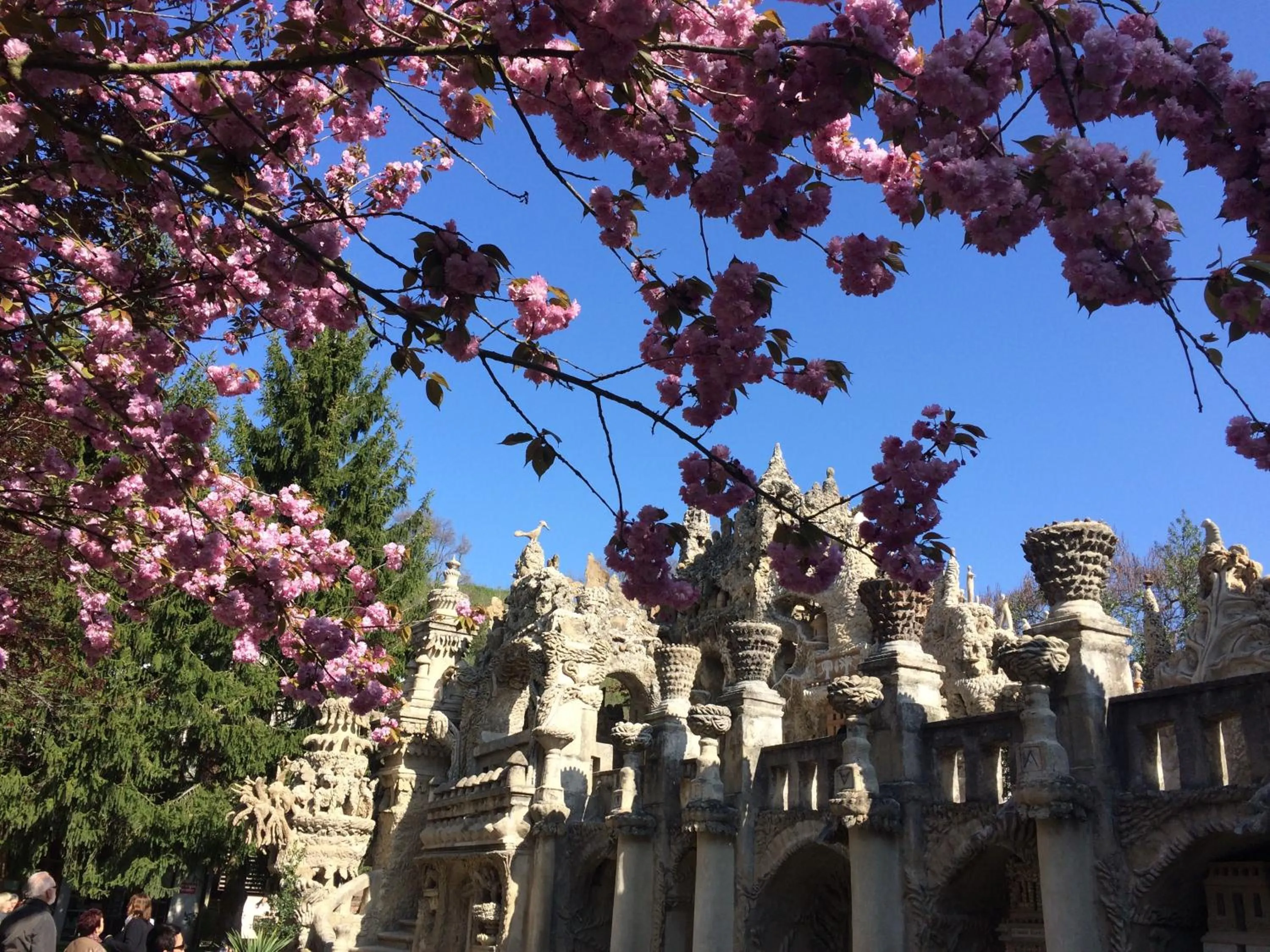 Nearby landmark in Chez L'Antiquaire
