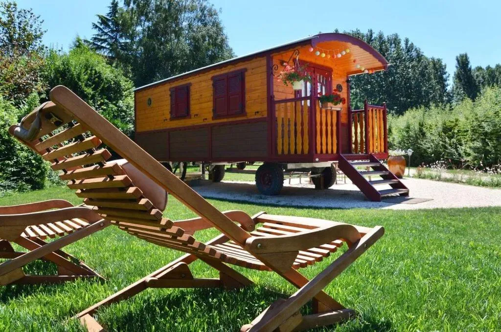 Spring in Logis Hôtel-Restaurant Le Relais