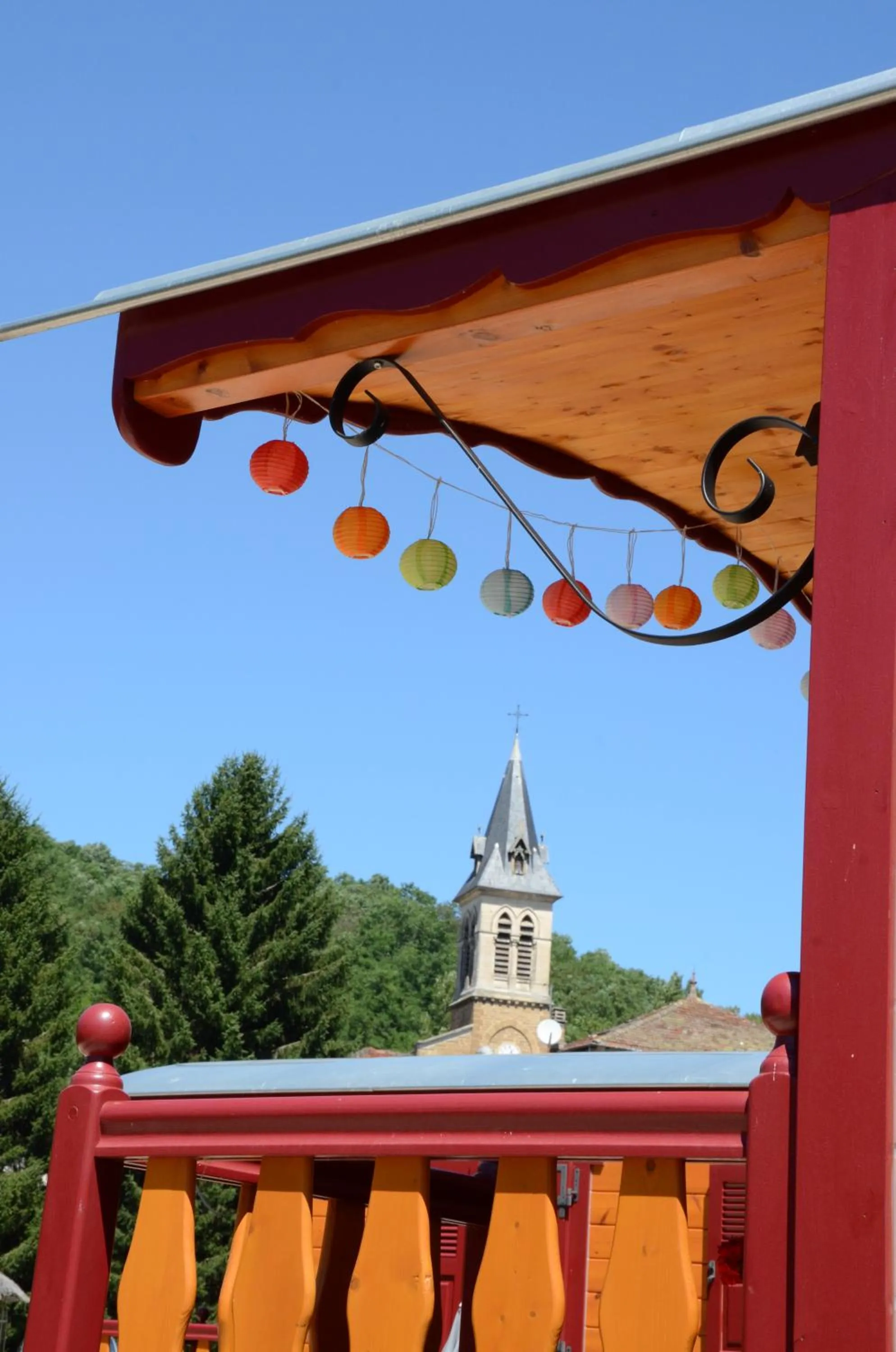 Garden in Logis Hôtel-Restaurant Le Relais