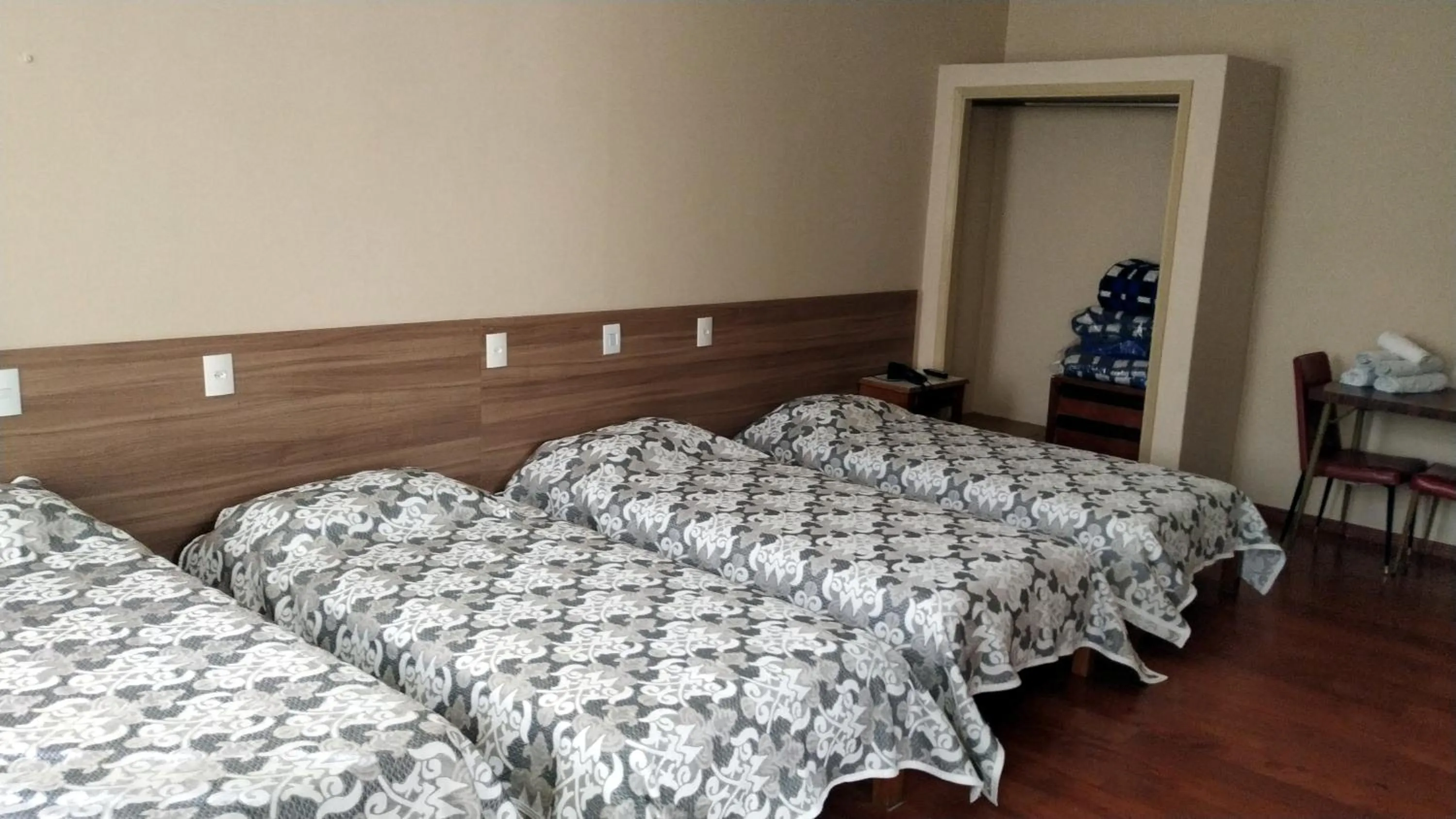 Photo of the whole room, Bed in Hotel Itamarati