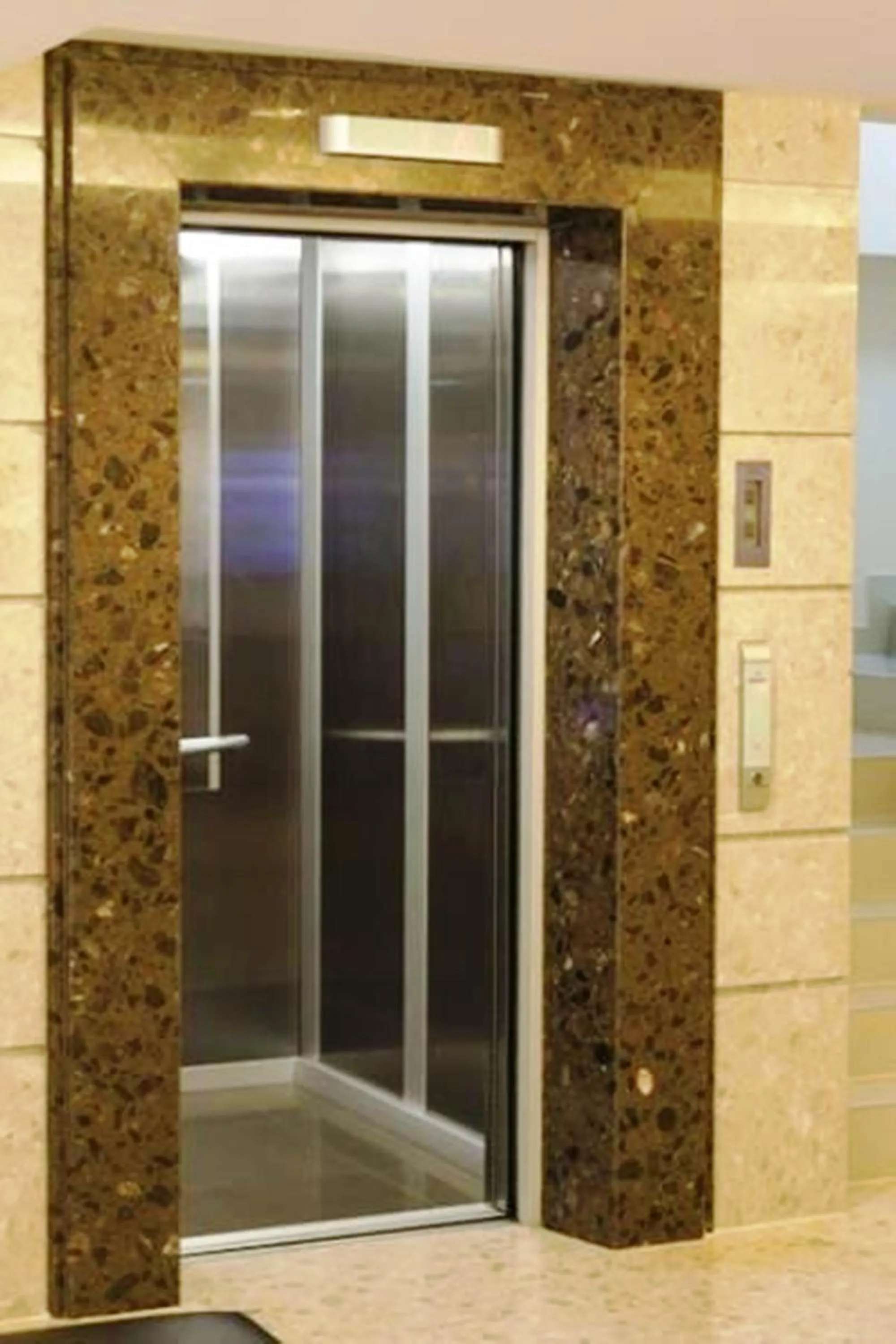 Decorative detail in Gateway Hotel Pratunam