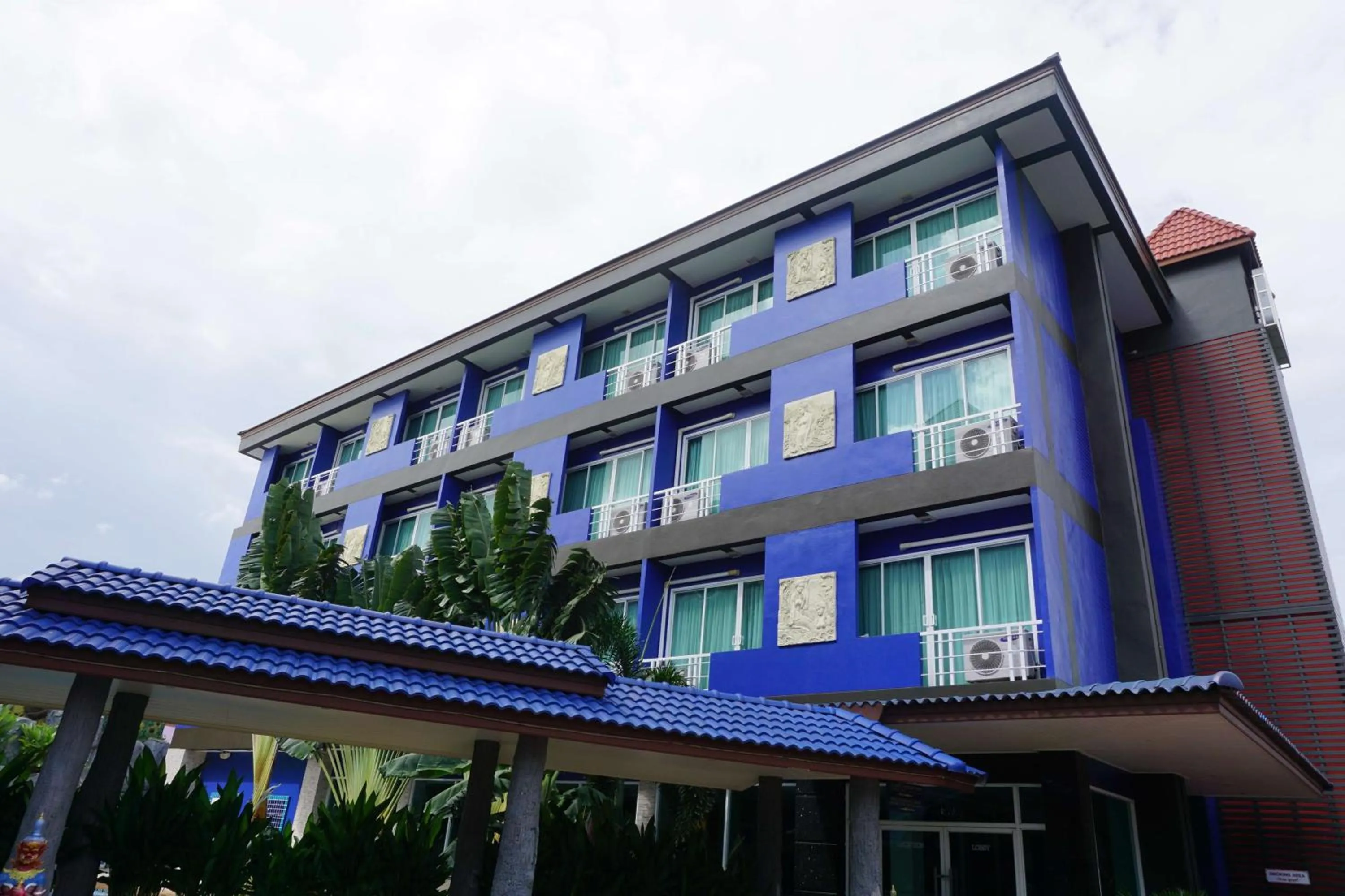 Property building in Best Western Royal Buriram