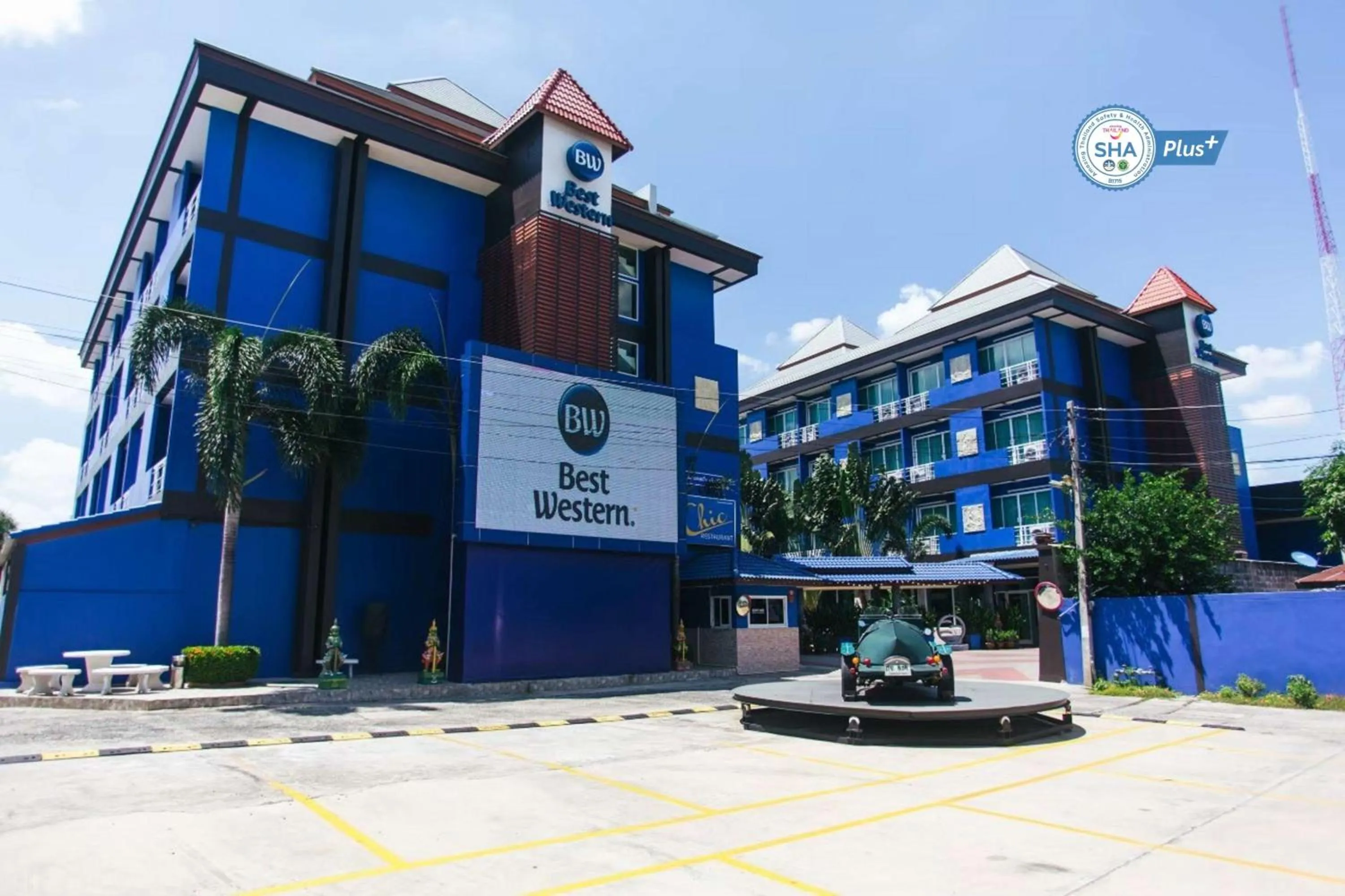 Property building in Best Western Royal Buriram