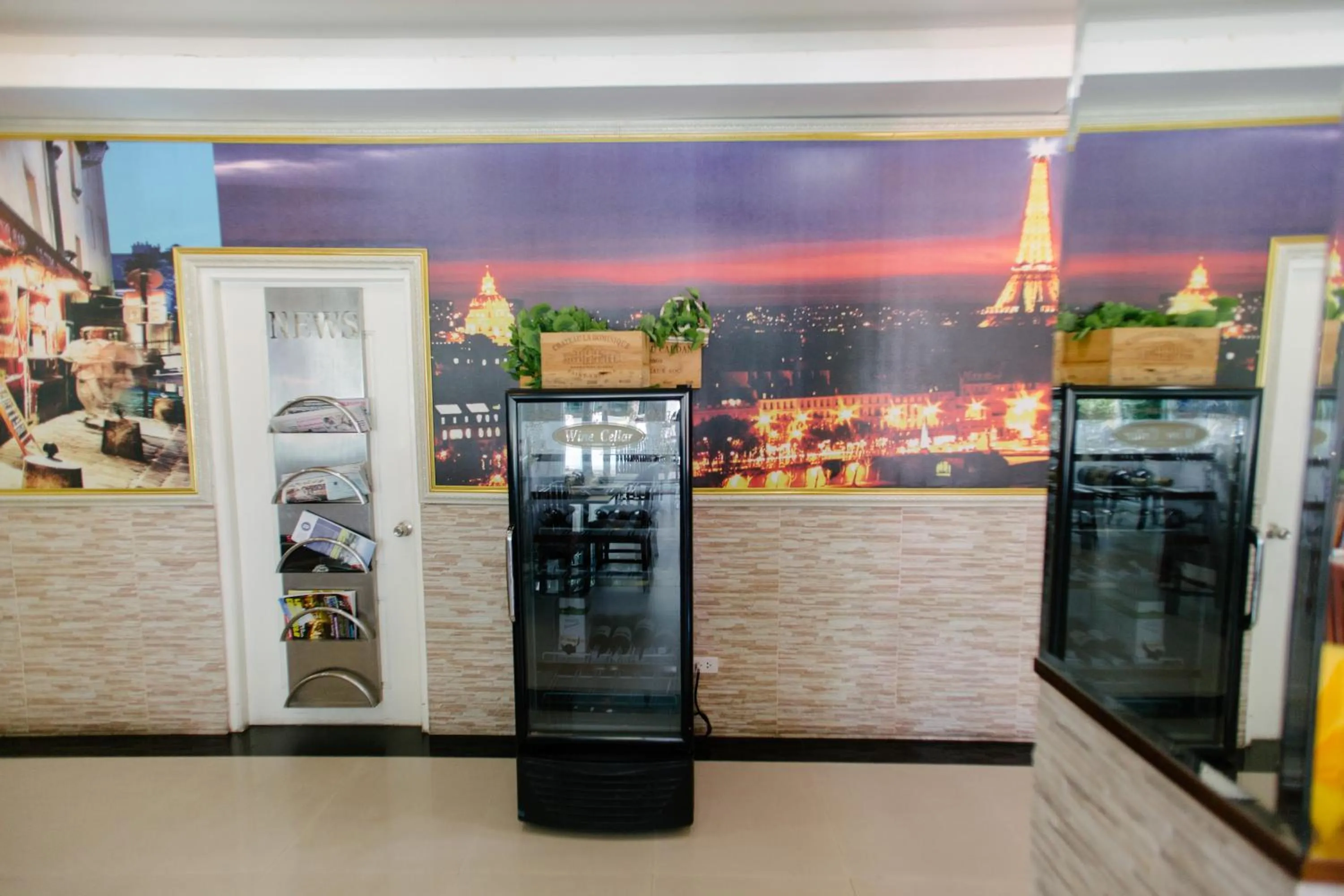 Restaurant/places to eat in Best Western Royal Buriram