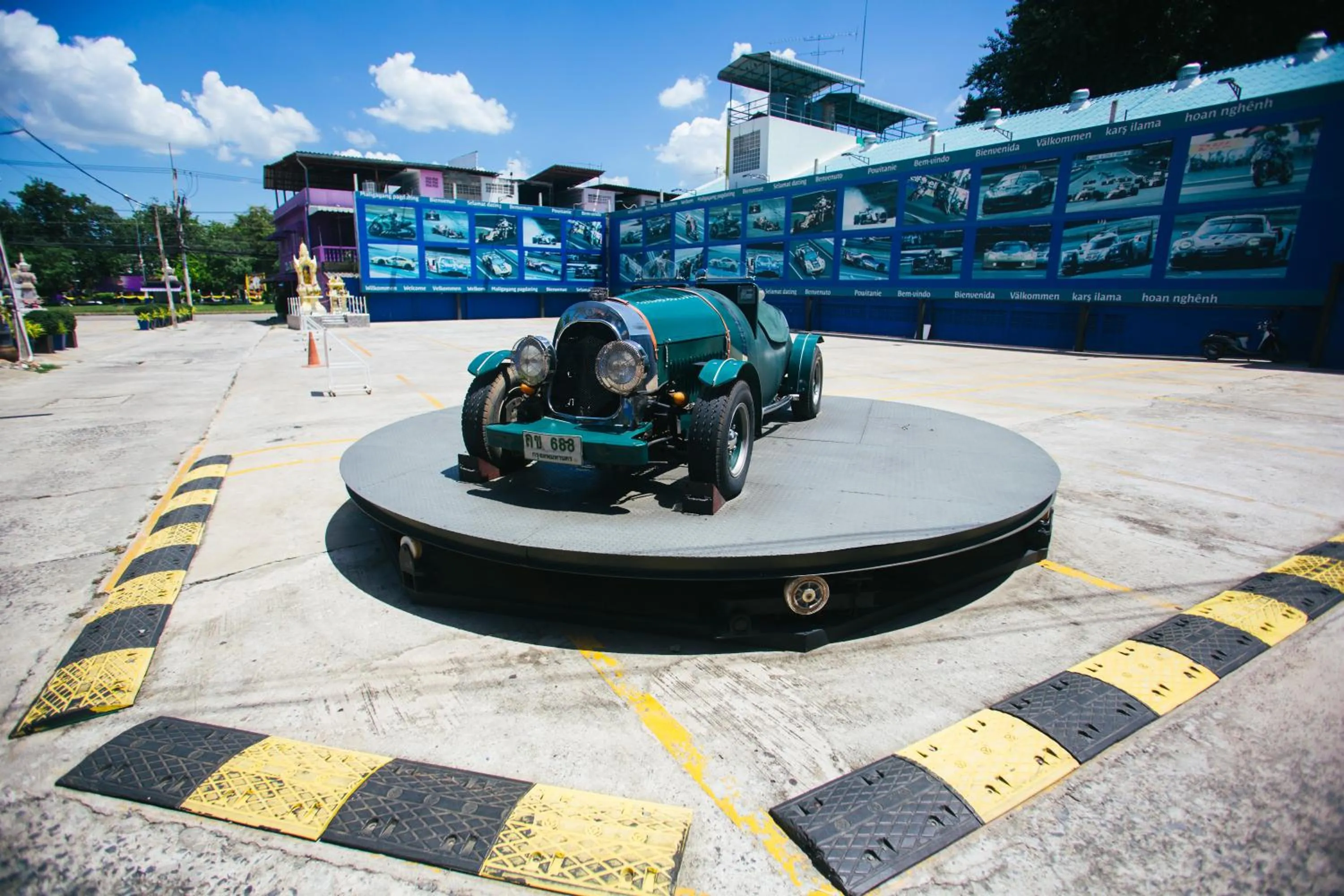 Parking in Best Western Royal Buriram