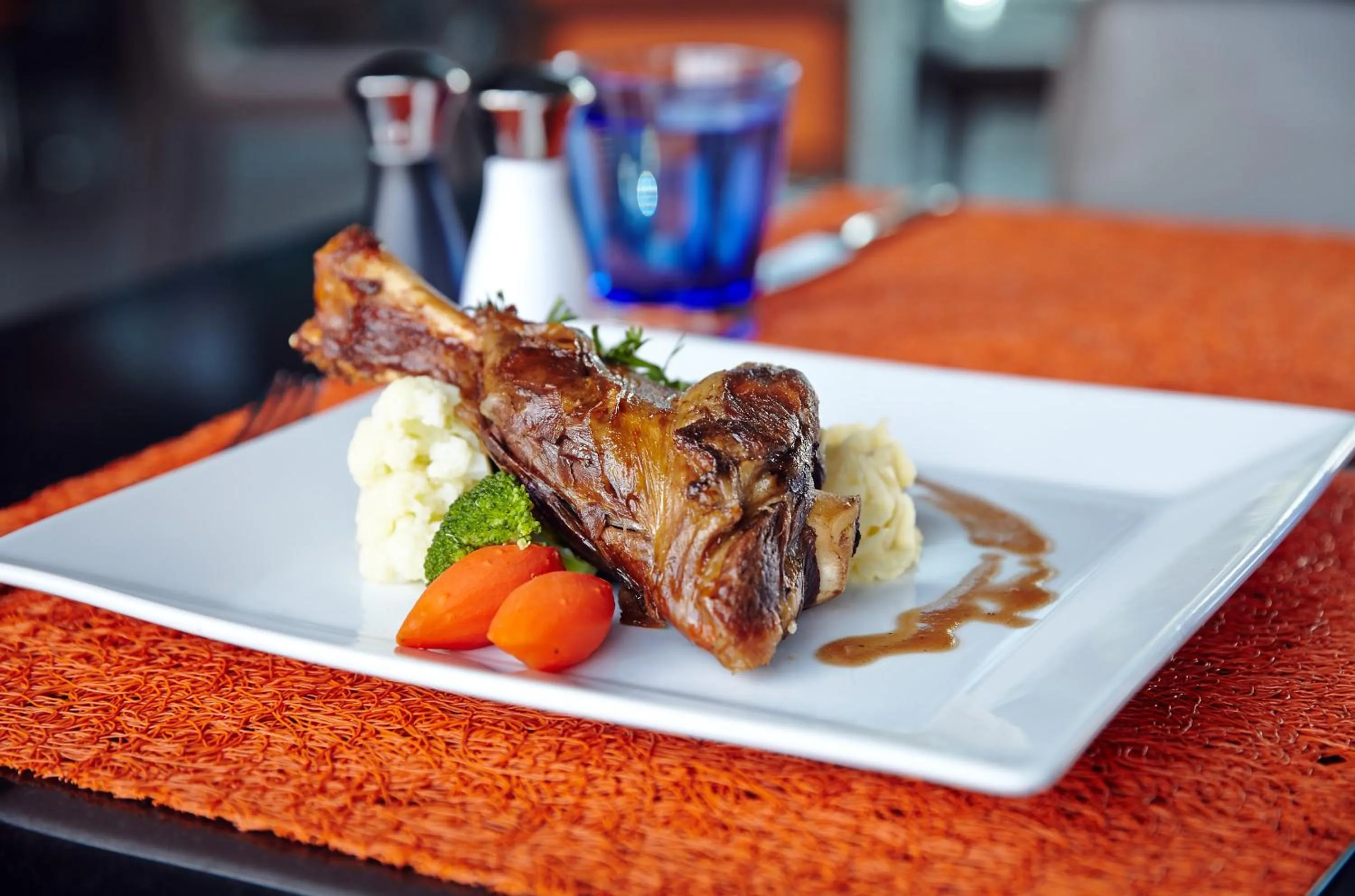 Restaurant/places to eat in Amari Buriram United